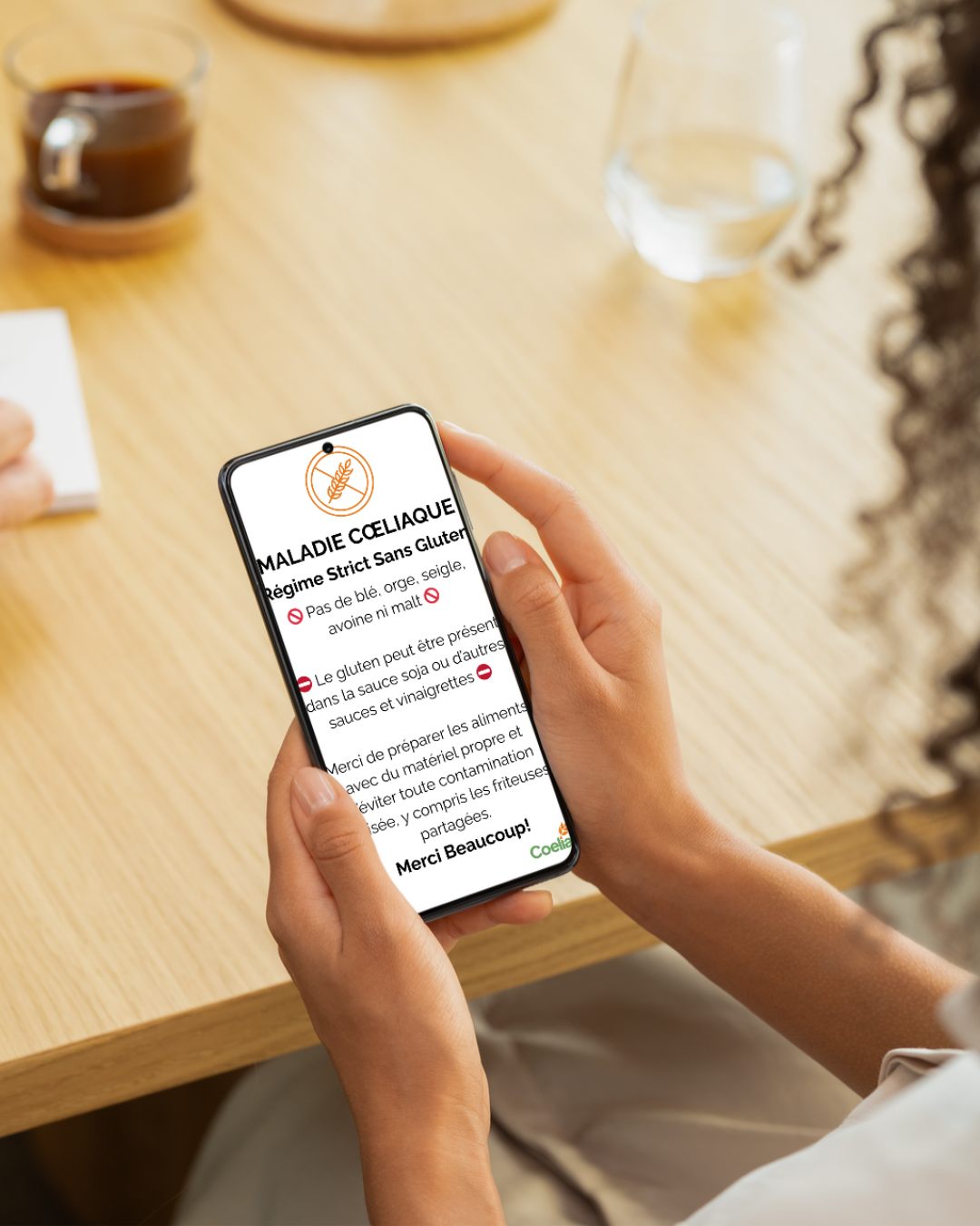 French - Smartphone in Cafe with Translation.png