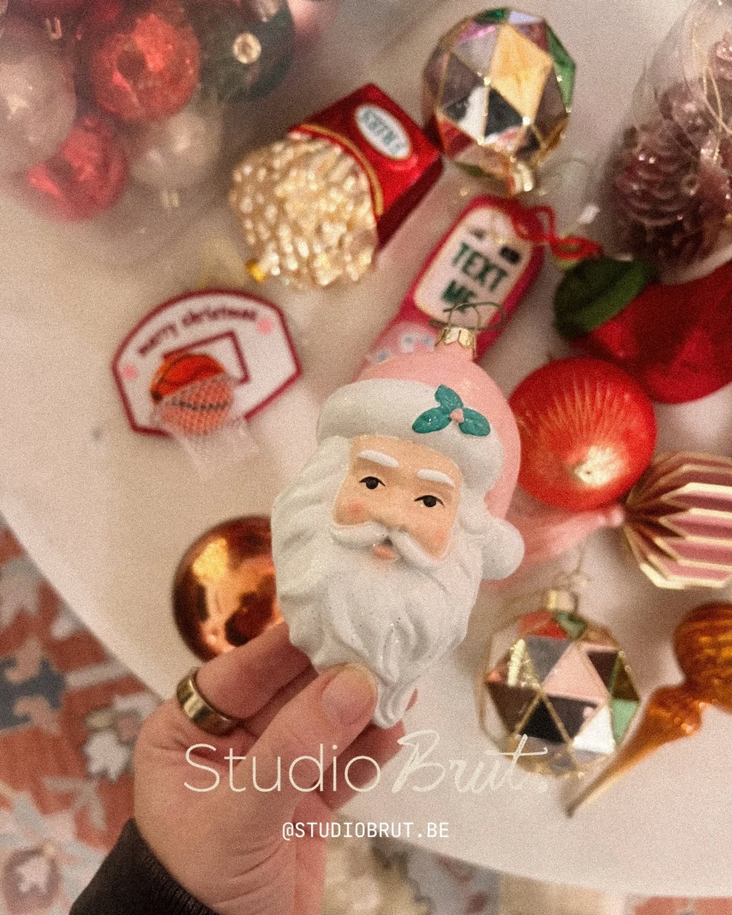 Merry X-mas to everyone mentally preparing for day ✌🏻 of mandatory family chats, passive-aggressive comments about your career, and explaining for the 47th time what you actually do for a living. You are the real holiday heroes. 🎄🫡🍷

No, seriousl