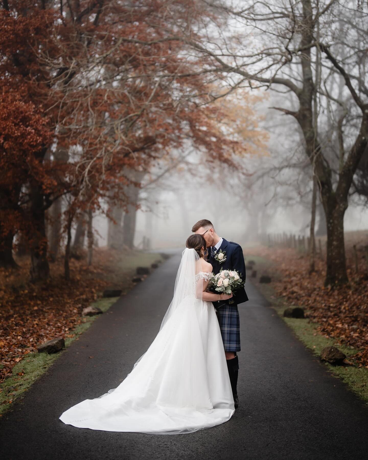 Let&rsquo;s have some love for Sophie &amp; Mark! A simply perfect couple and I just love how dreamy their photos are! 😍 

Awesome suppliers:

@cornhillcastle 
@signaturevideography 
@arkbridal 
@glasgowpianoman 
@natasha.robertson.illustration 
@ma