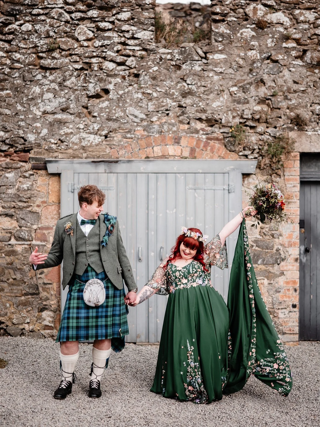 A &amp; J // Neidpath Castle

One of those weddings where we spent so much time laughing and these two just smashed it. 😍

#neidpathcastle #neidpathcastlewedding #scottishborders #peebleswedding #weddingphotographerscotland