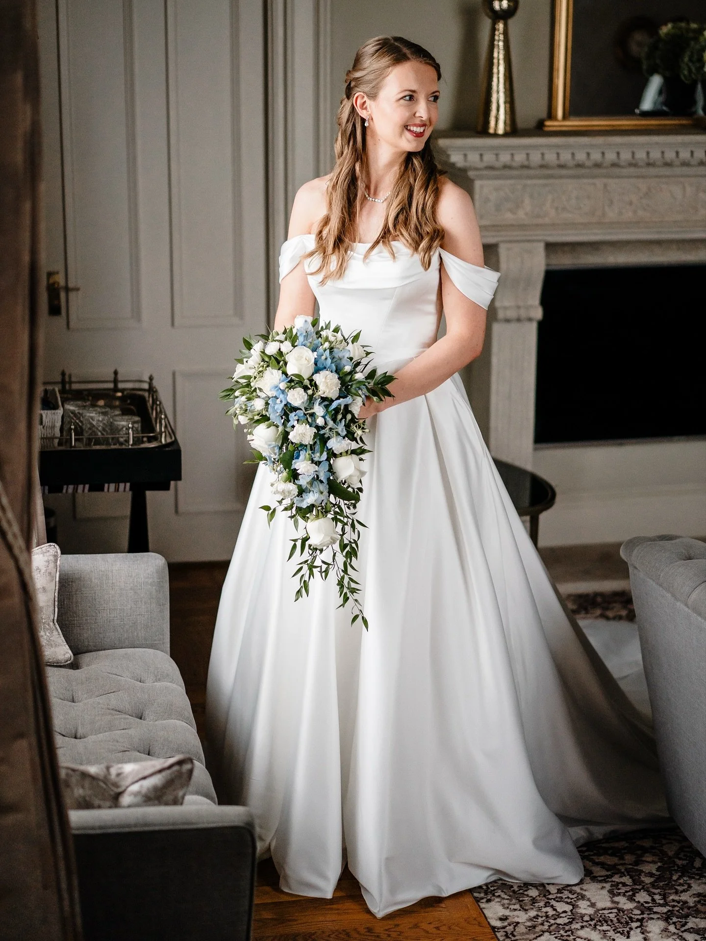 I &amp; G // Biggar Kirk &amp; Cornhill Castle

Six of my favourite sneak peeks for this gorgeous couple! 

Awesome suppliers: @fynefilms @susiemua_ @aimeebridalcouture @artastringquartet @cornhillcastle 

scottish wedding photographer
cornhill castl