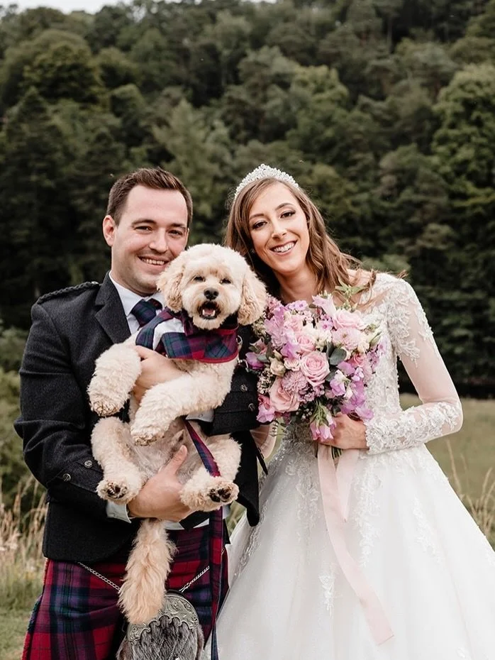 Bring your dog to your wedding! You&rsquo;ll want these photos years later. 🐶

This little cavapoo was the goodest boy there!

Neidpath castle wedding | Neidpath wedding photographer | Scottish Borders wedding | dogs at weddings