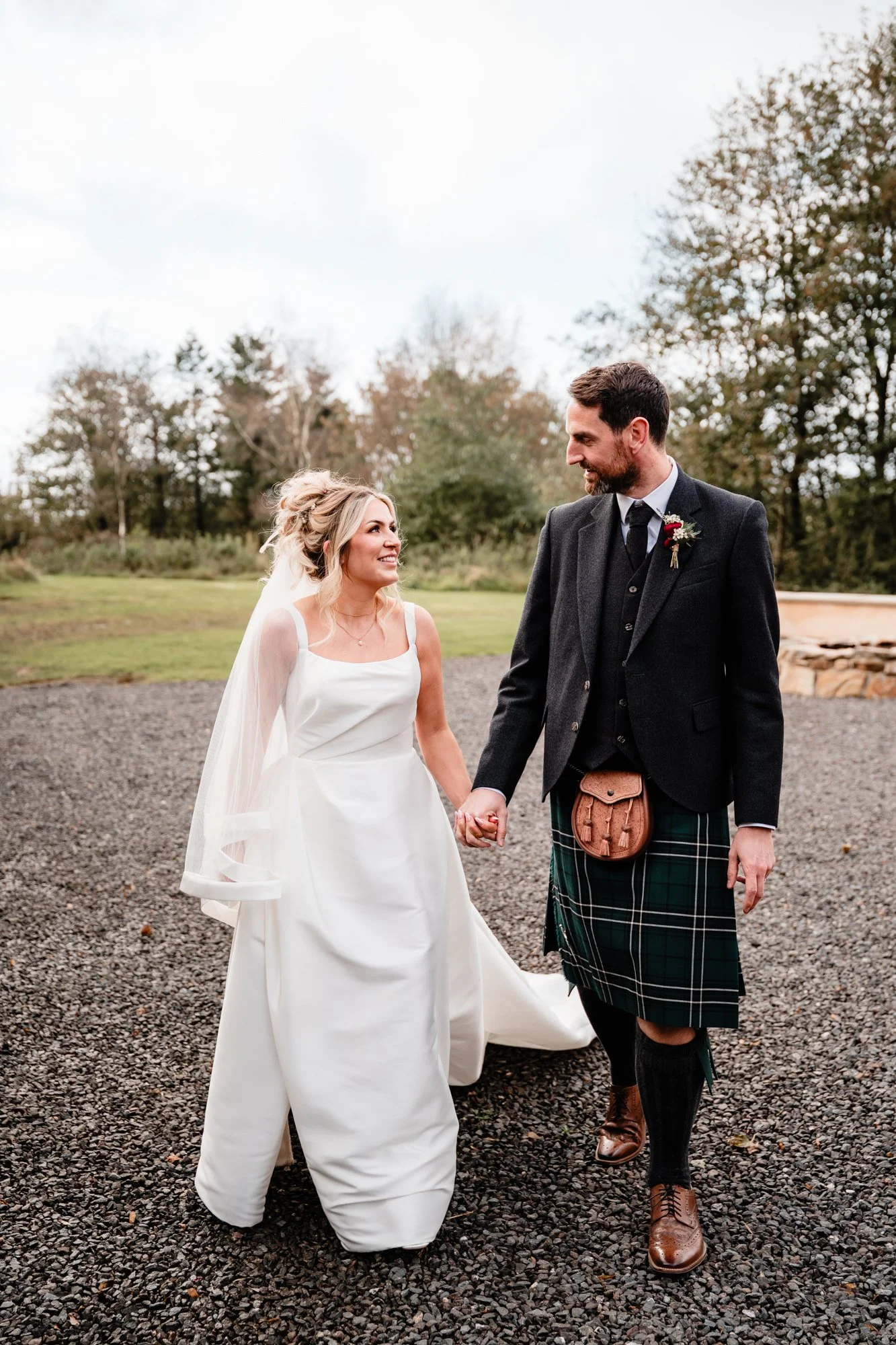 blackshaw-barns-wedding-ayrshire-dearlyphotography (33 of 45).jpg