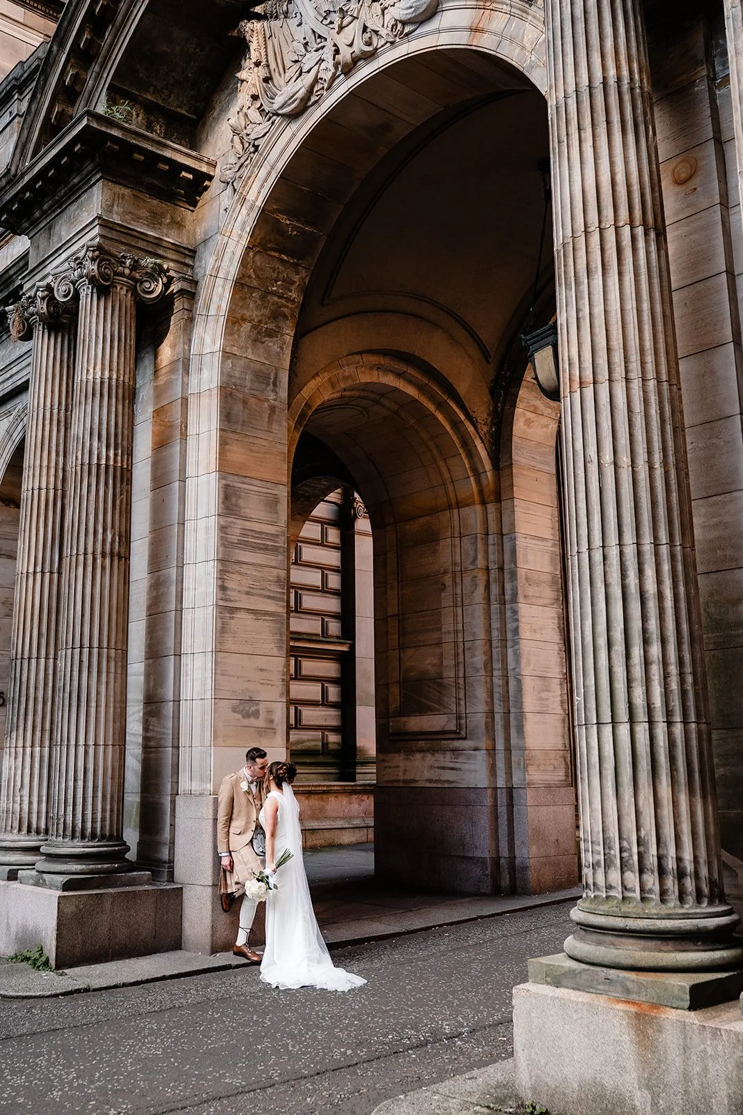 glasgow-city-chambers-wedding-sept25-dearlyphotography (299 of 415)_websize.jpg