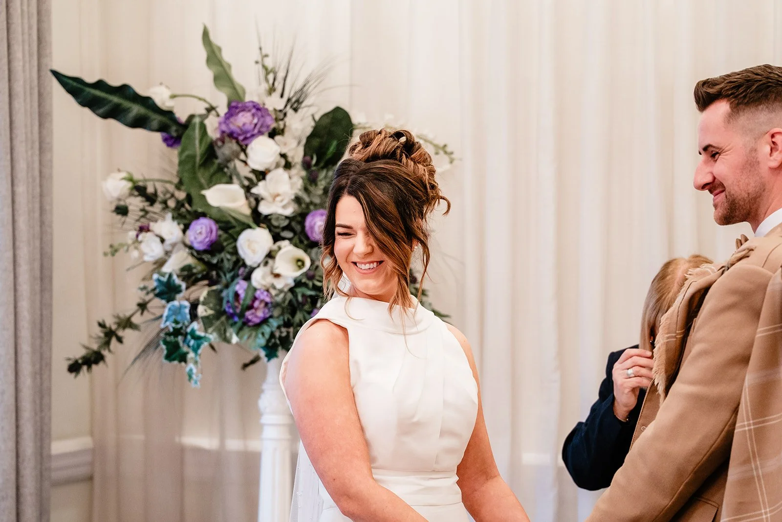 glasgow-city-chambers-wedding-sept25-dearlyphotography (113 of 415)_websize.jpg