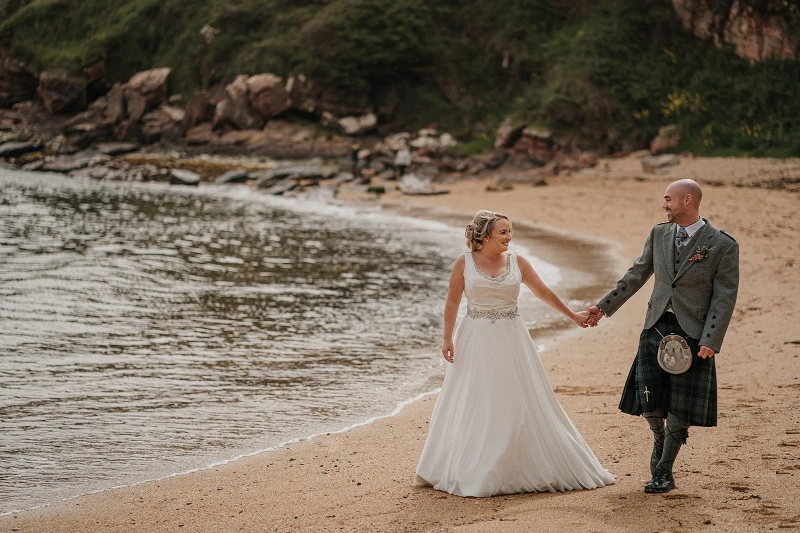 cow-shed-crail-wedding-dearlyphotography-lauren-ryan (525 of 802)_websize.jpg