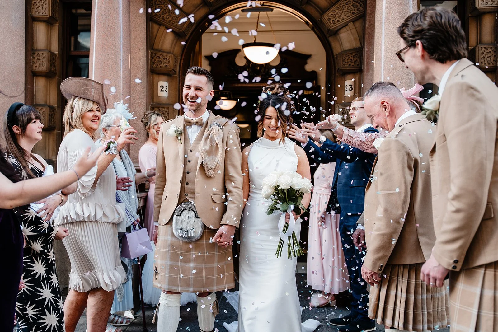 glasgow-city-chambers-wedding-sept25-dearlyphotography (215 of 415)_websize.jpg