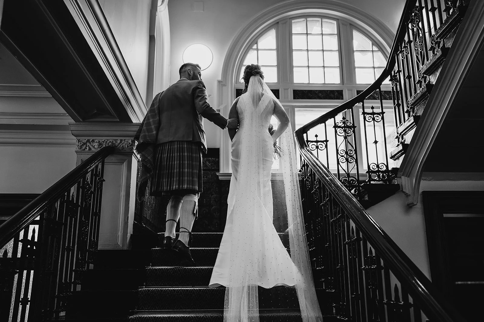 glasgow-city-chambers-wedding-sept25-dearlyphotography (183 of 415)_websize.jpg