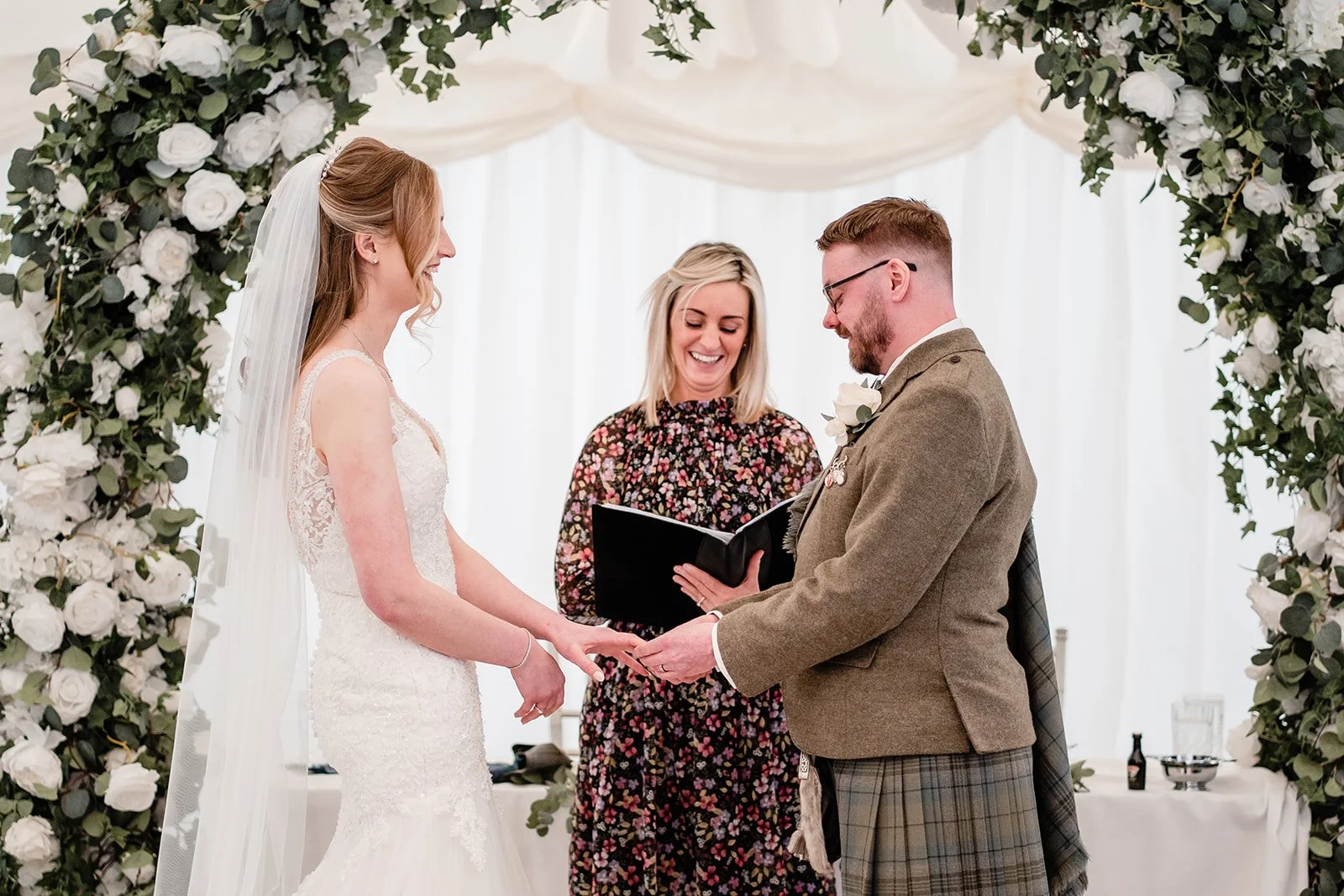 cornhill-castle-wedding-spring2023-dearlyphotography (221 of 660)_websize.jpg