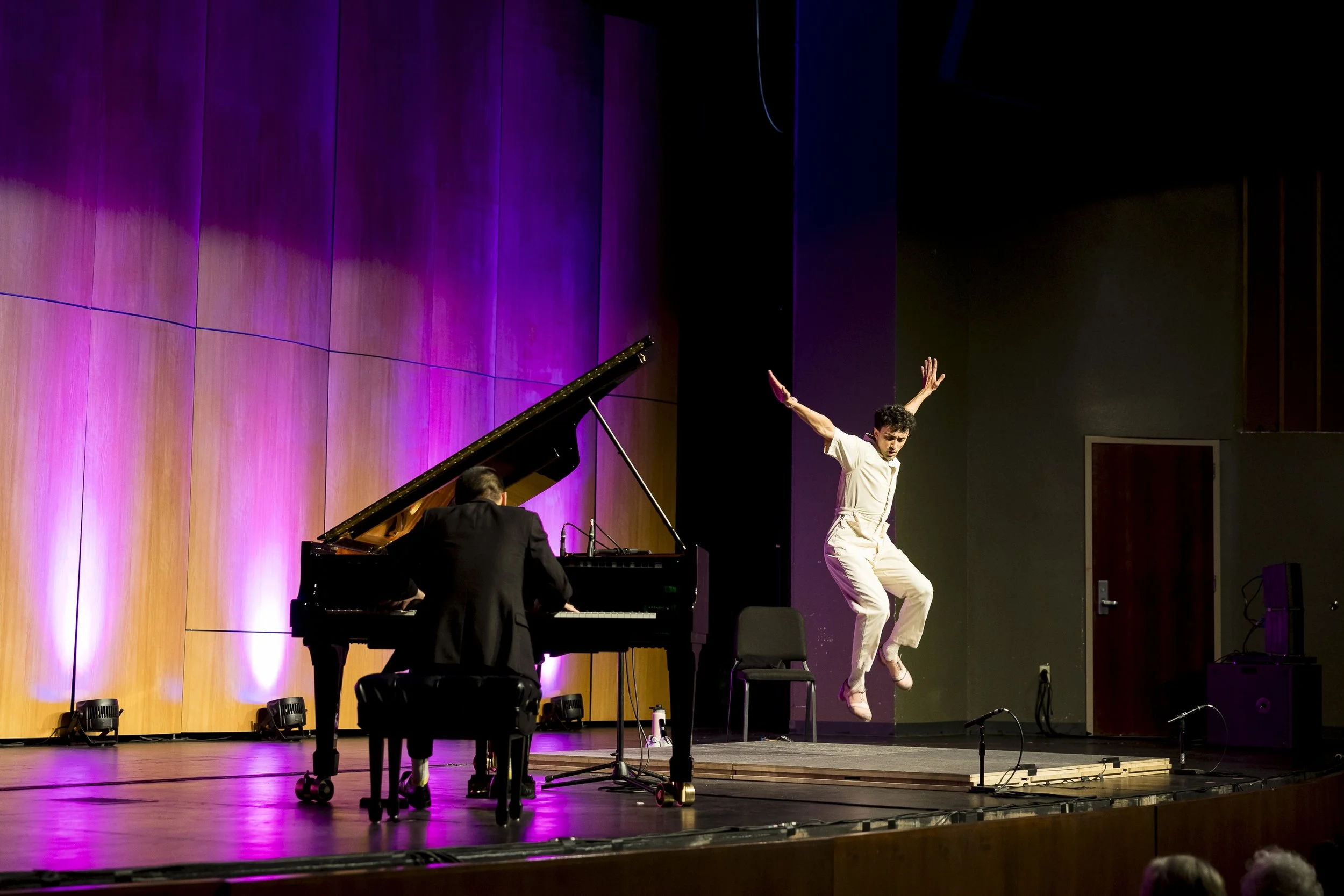 📸 James St. Vincent