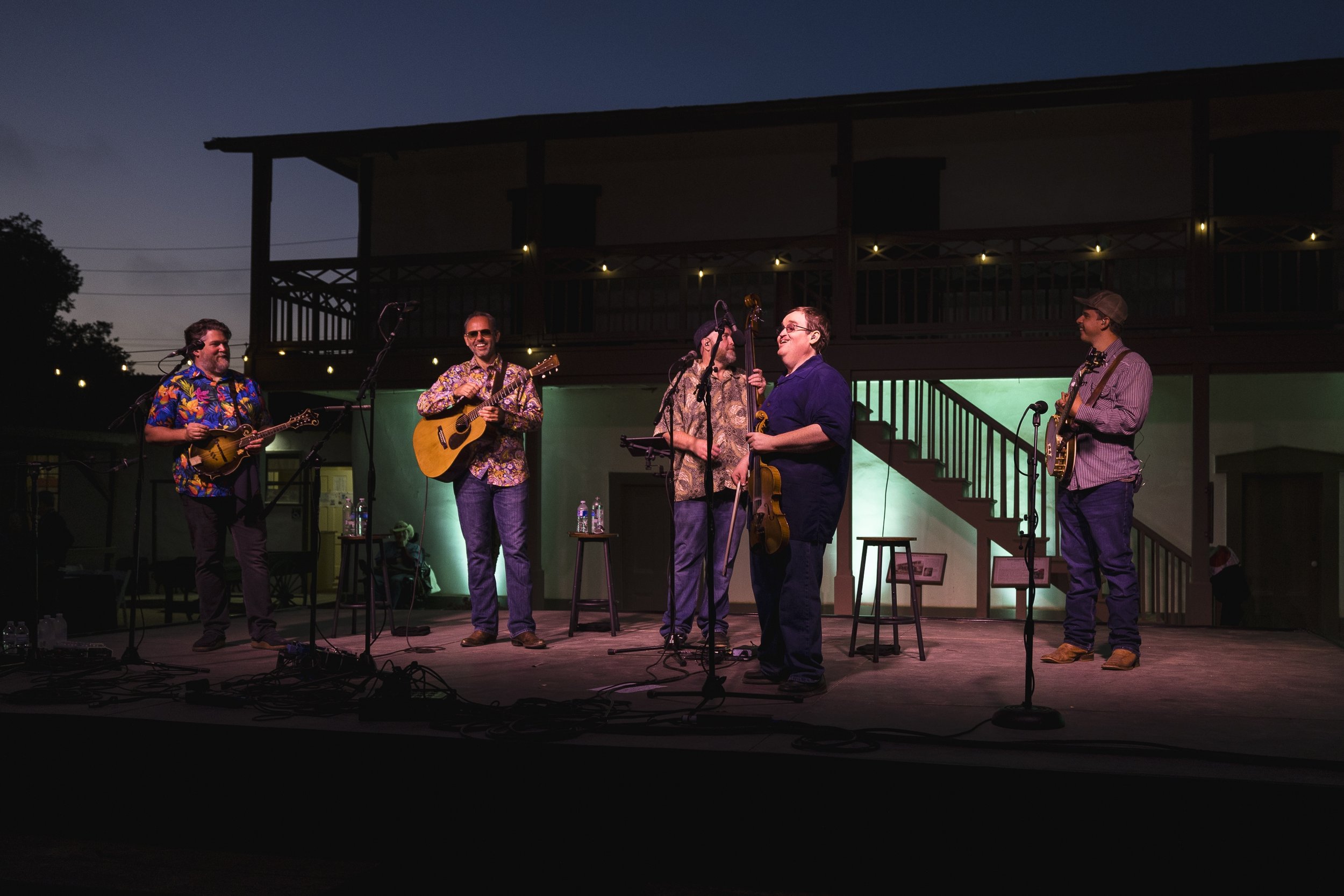 📸 James St. Vincent