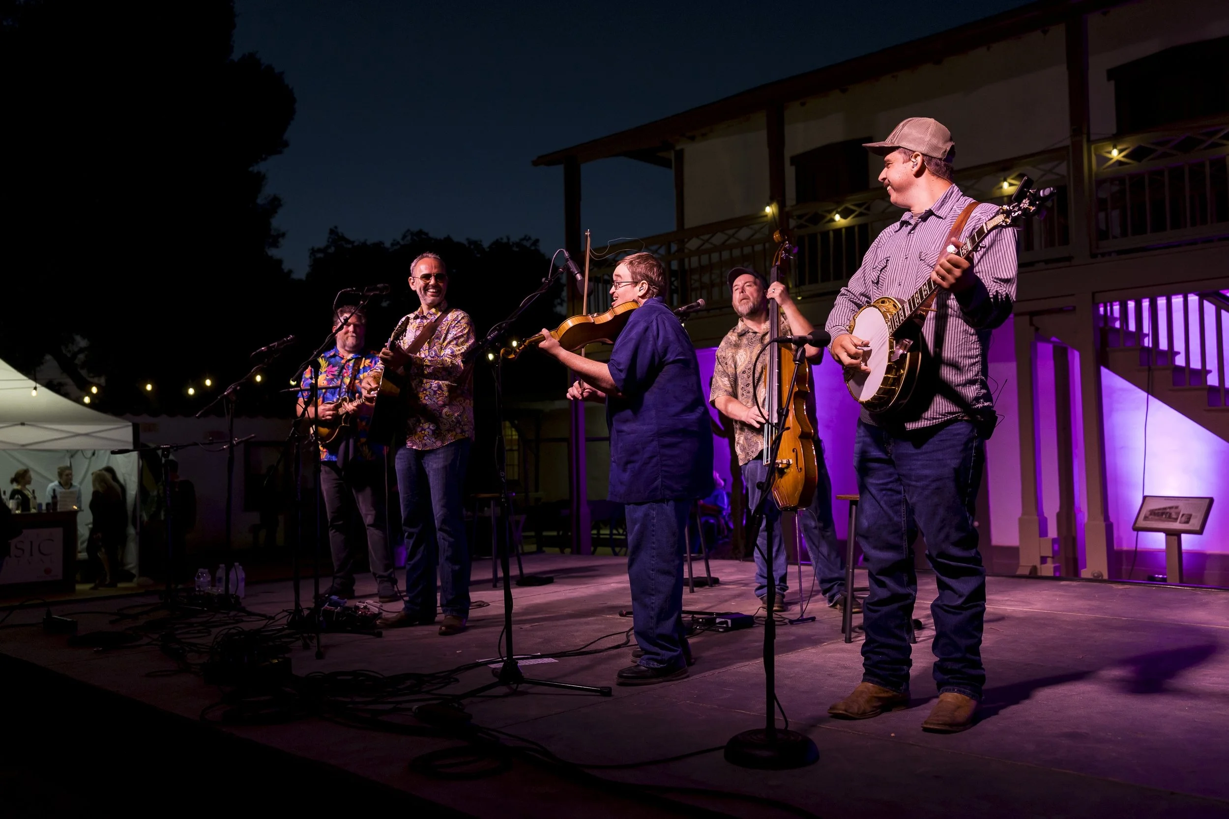 📸 James St. Vincent