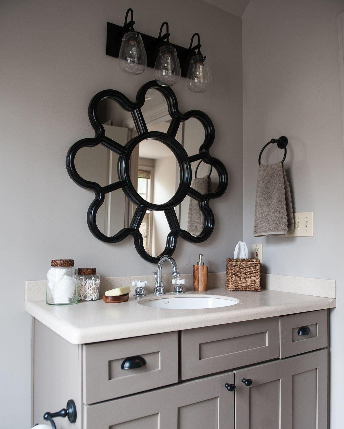 This funky and floral vanity mirror is the perfect playful piece to spice up this powder bathroom! 🌸
.
.
.
#catherinewilsoninteriors #ccwi #atlantadesigner #interiordesign #atlantahomes #residentialdesign #homedesign #bathroomdesign #whimsicaldesign