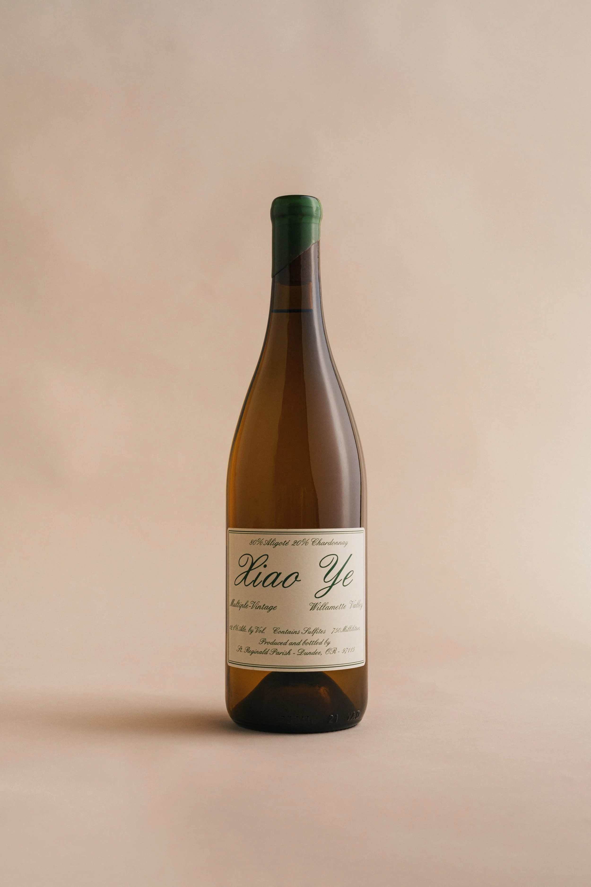 XiaoYe_StReginald_Bottle-1.jpg
