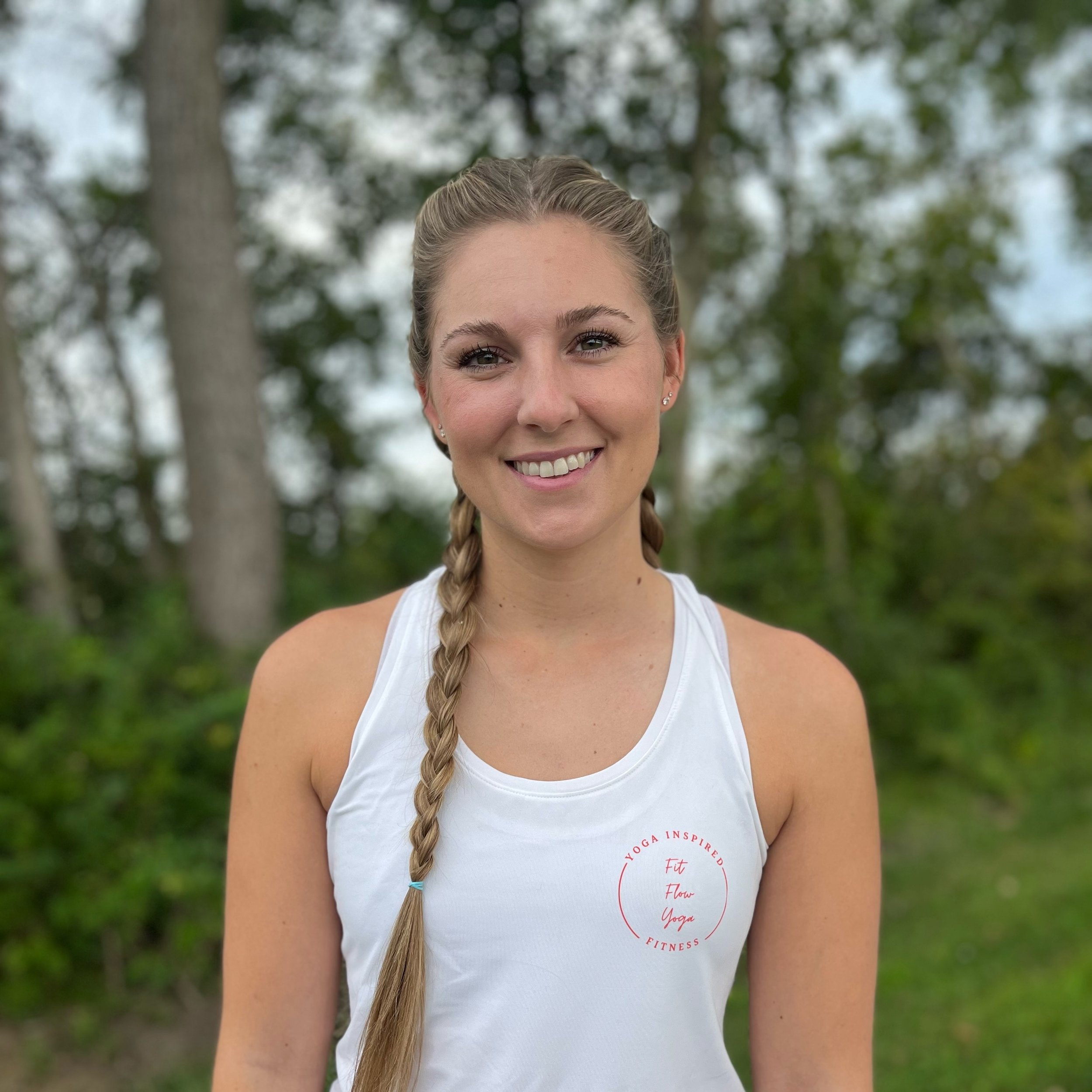 Are you a runner who is tired of feeling nagging minor pain or tightness when running? Do you feel like you have tried everything to fix the pain, but can&rsquo;t find a solution to run pain free? 

Let me help you!

I&rsquo;m Bethany B! I am a runni