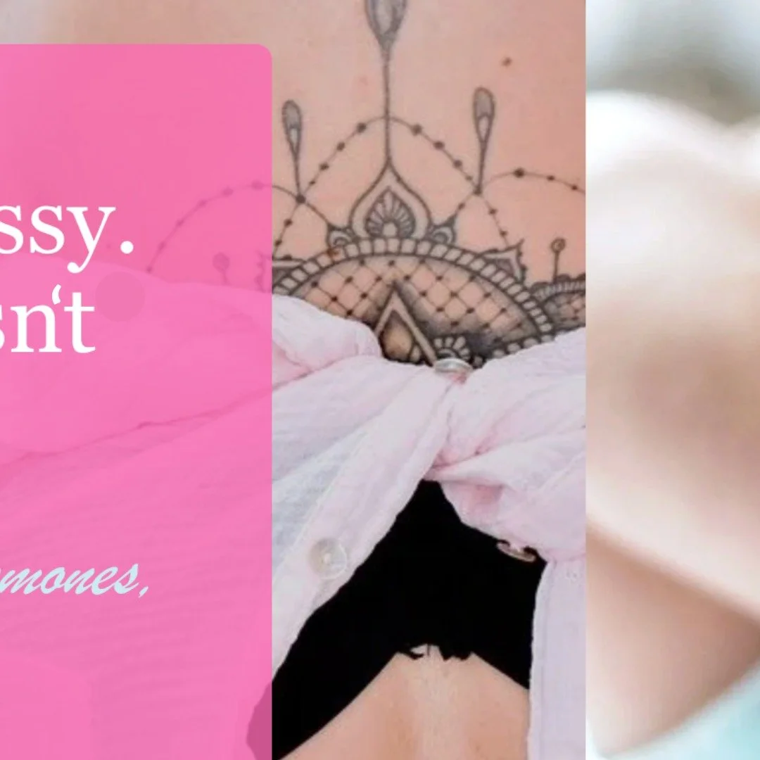 I offer 3 placenta encapsulation packages to meet your needs.

All packages include:

✅Placenta pick-up and return delivery of your completed products
✅Dried umbilical cord keepsake
✅Placenta transport kit (soft-sided cooler bag with everything you n