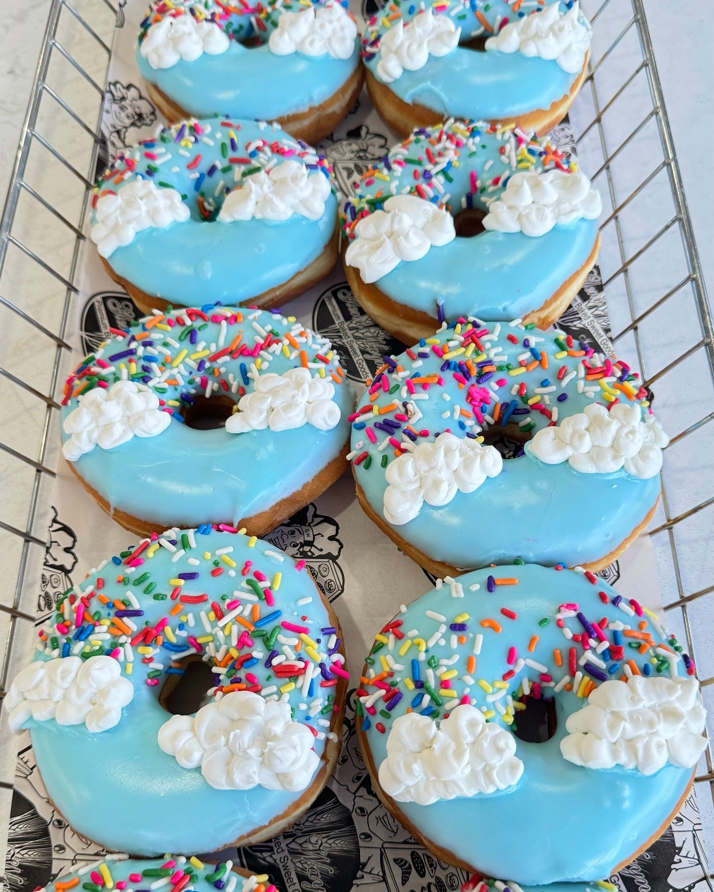 🌈🍩💐 Grab our exclusive Rainbow donut, available this week only at Glenn Wayne Bakery.

📍 Bohemia, NY
📞 631-256-5140
📞 631-319-6266
🌐 www.GlennWayne.com

#Bakery #Donuts #GlennWayneBakery #LongIsland #LongIslandEats #MothersDay #NewYork #Rainbo
