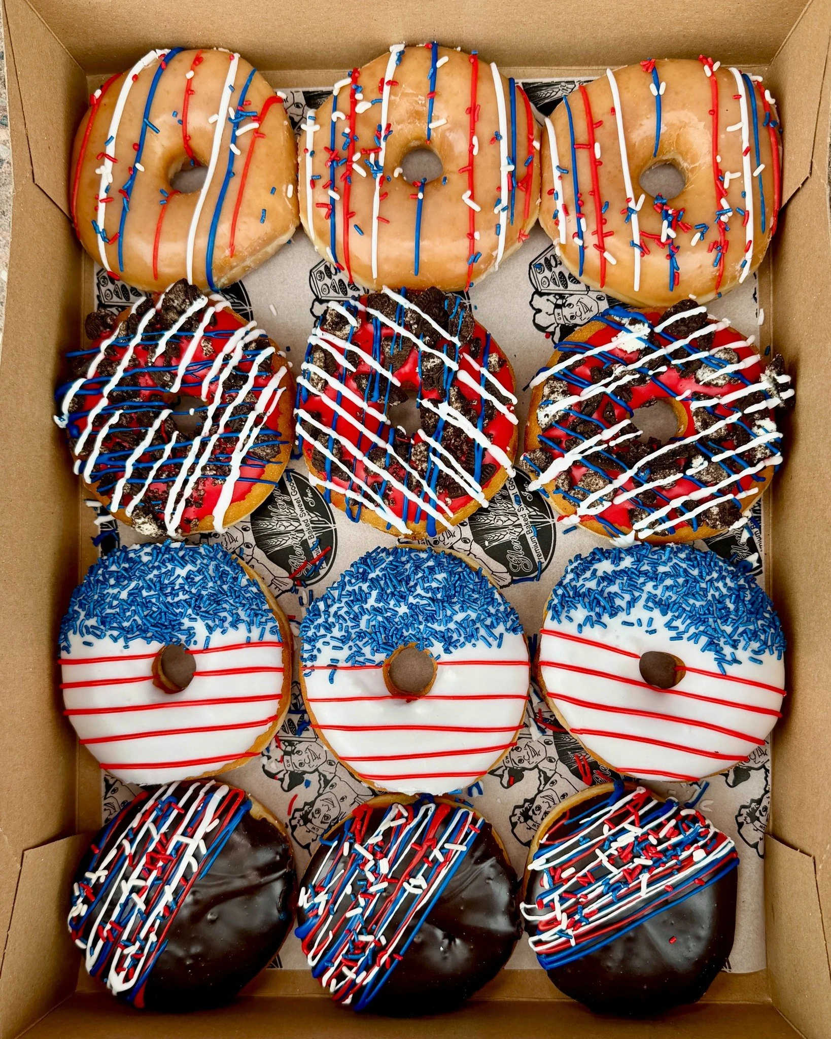 Glenn Wayne Bakery is now taking pre-orders for our pre-selected Memorial Day donut box, available for pickup any day during Memorial Day weekend. Boxes cannot be changed and will sell out, so call 631-256-5140 ASAP to place your order. 🇺🇸🍩📞
