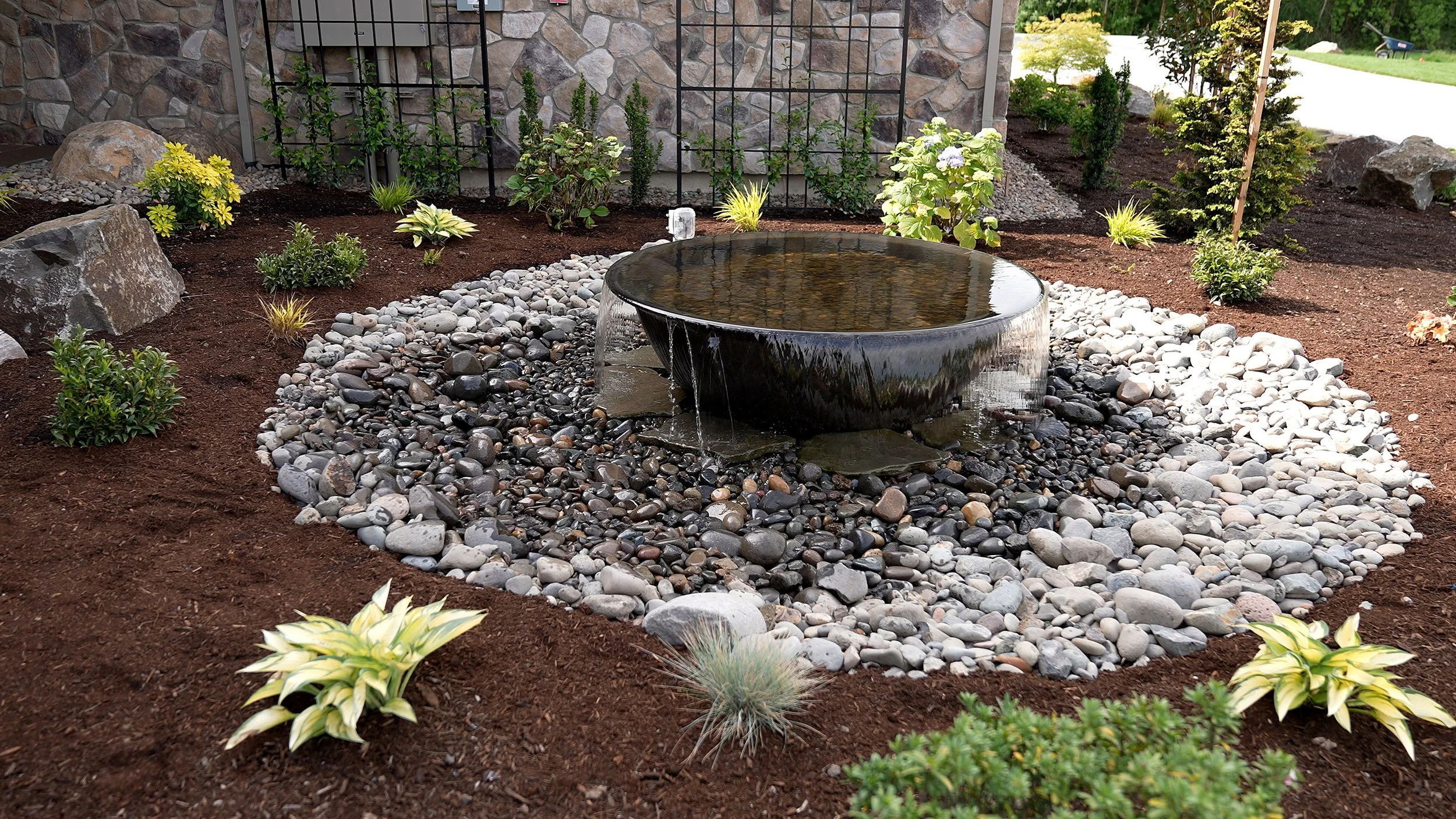 Spill-Bowl-Fountain-Planting-Bed-09-Canby-Oregon-Summit-Landscape.jpg