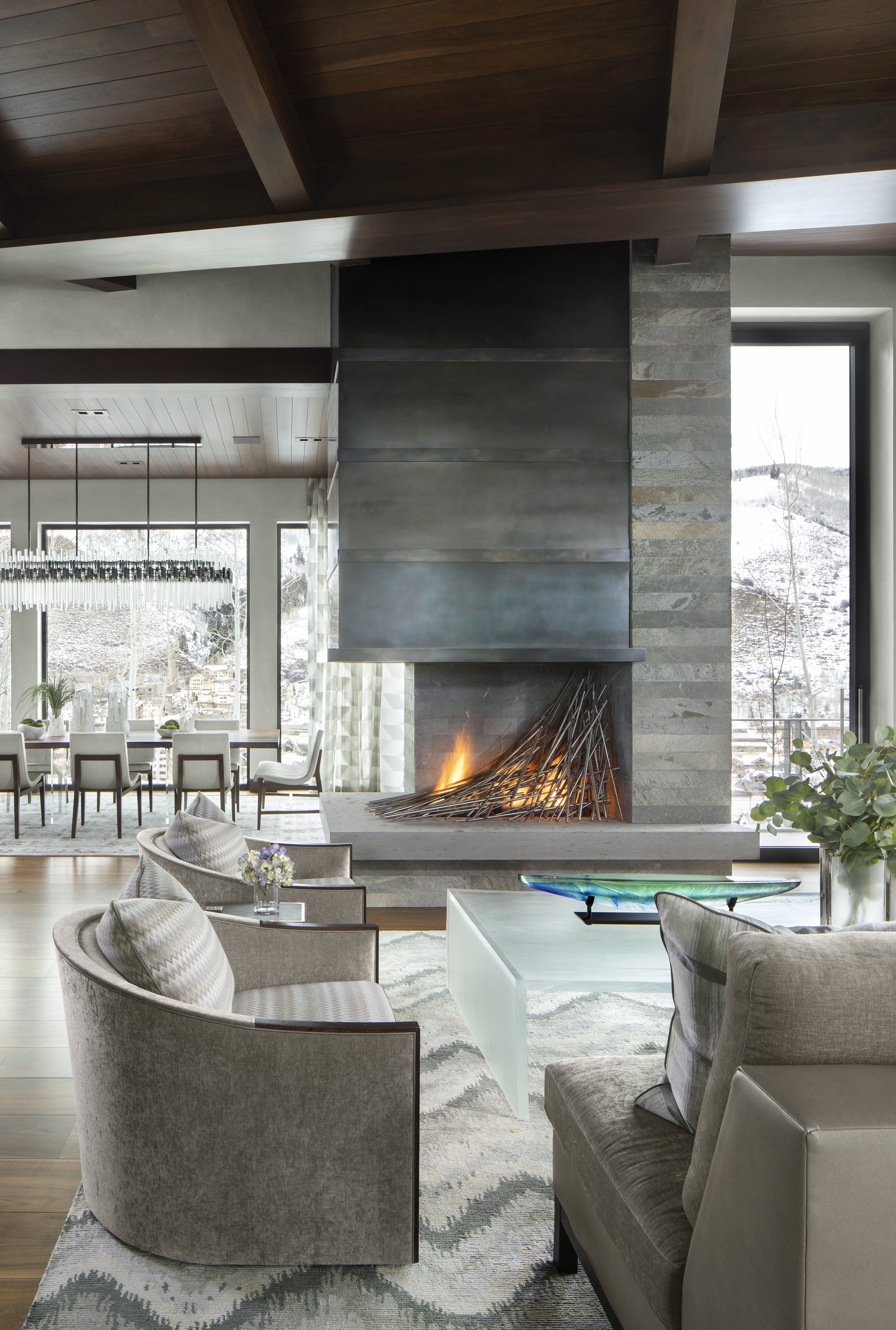 3-modern-fireplace-natural-light-interiordesigners-vail.jpg