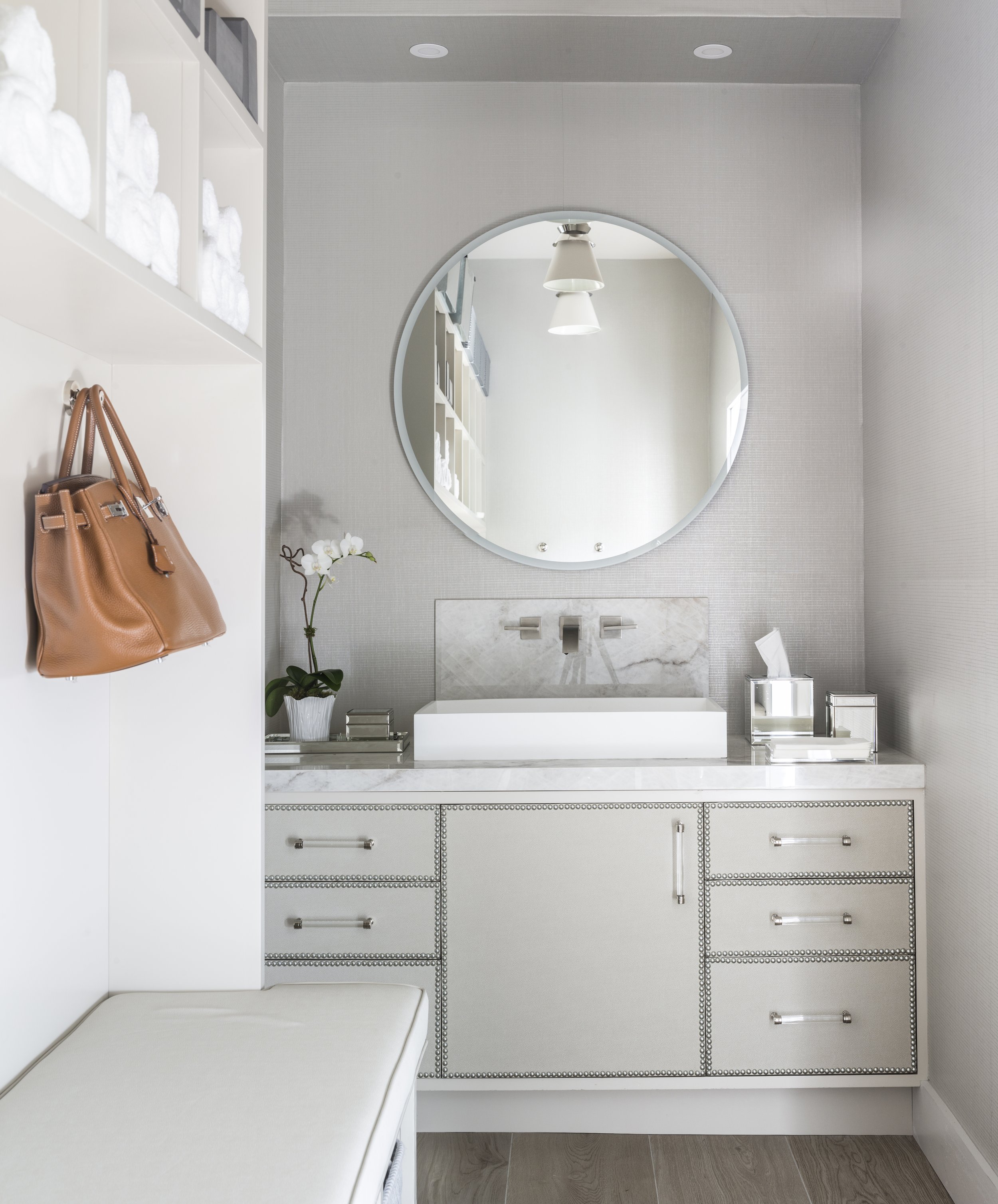 12-bathroom-elegant-clean-modern-white-marble-bench-greenwich-barre-studio.jpg