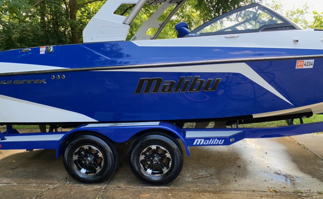 Shiny blue boat after picture in Cincinnati, OH