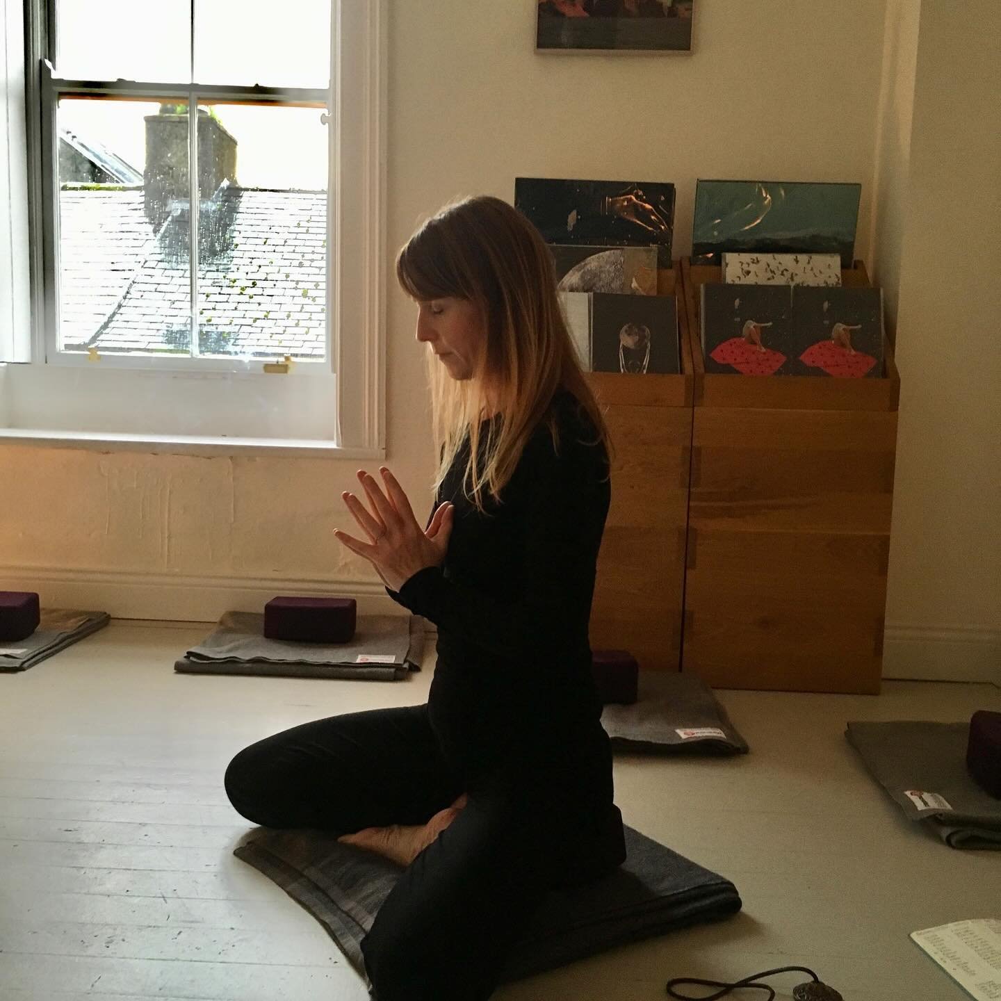 Ease inwards, savouring slower moments and movements.

Textures of Yoga
Weaving philosophy, practice and peace

✨When: Sat March 2nd 9:00-10:00
✨Where: Coffeewerk and Press Yoga + Breakfast Or join us from the comfort of your home via LIVESTREAM

Do 