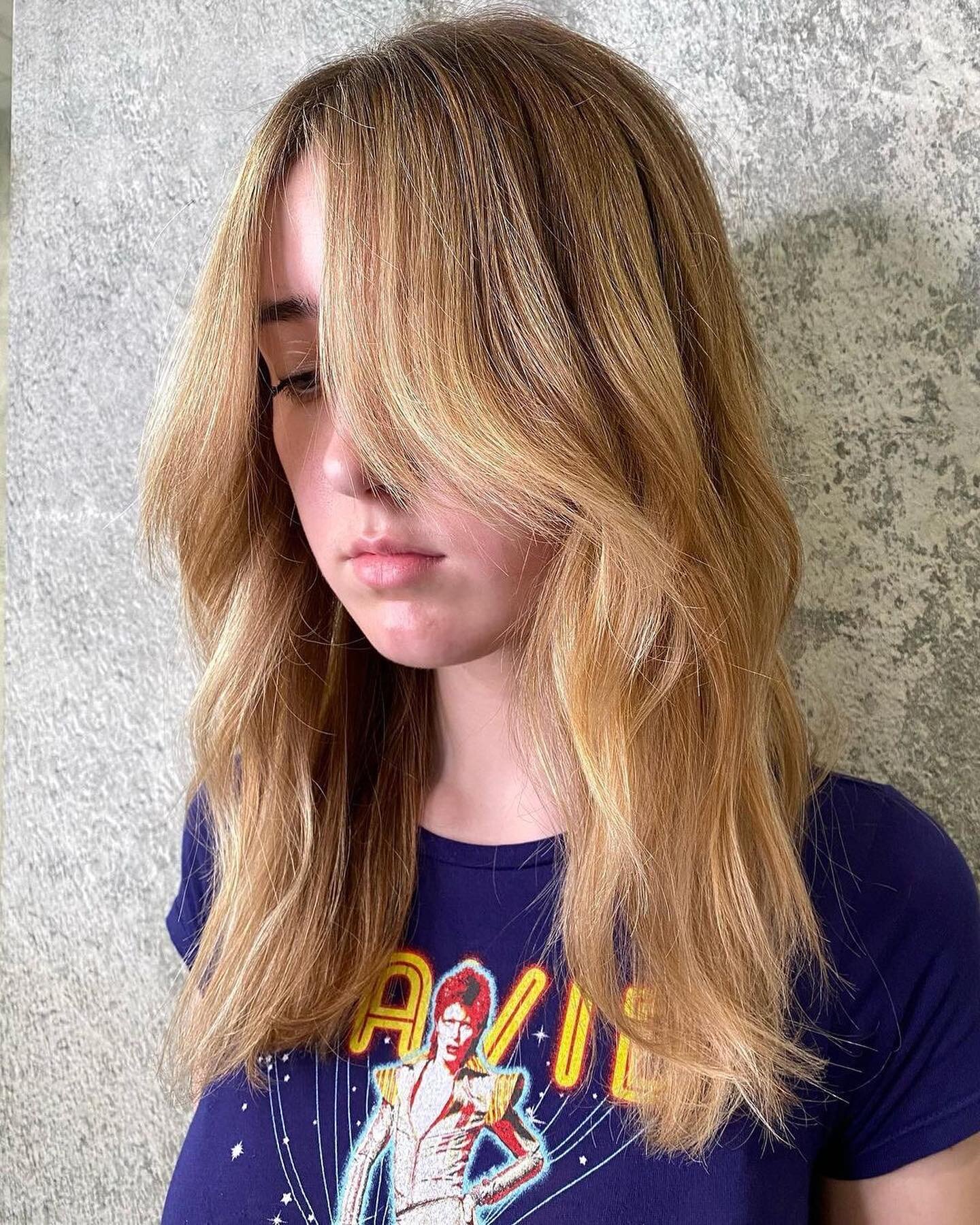 It&rsquo;s giving &hellip; summer vibes! Don&rsquo;t forget to book your appointments to refresh your hair before all of your fun summer plans! 🌞 

✂️ &amp; 🎨 by Prot&eacute;g&eacute; @joehhair!