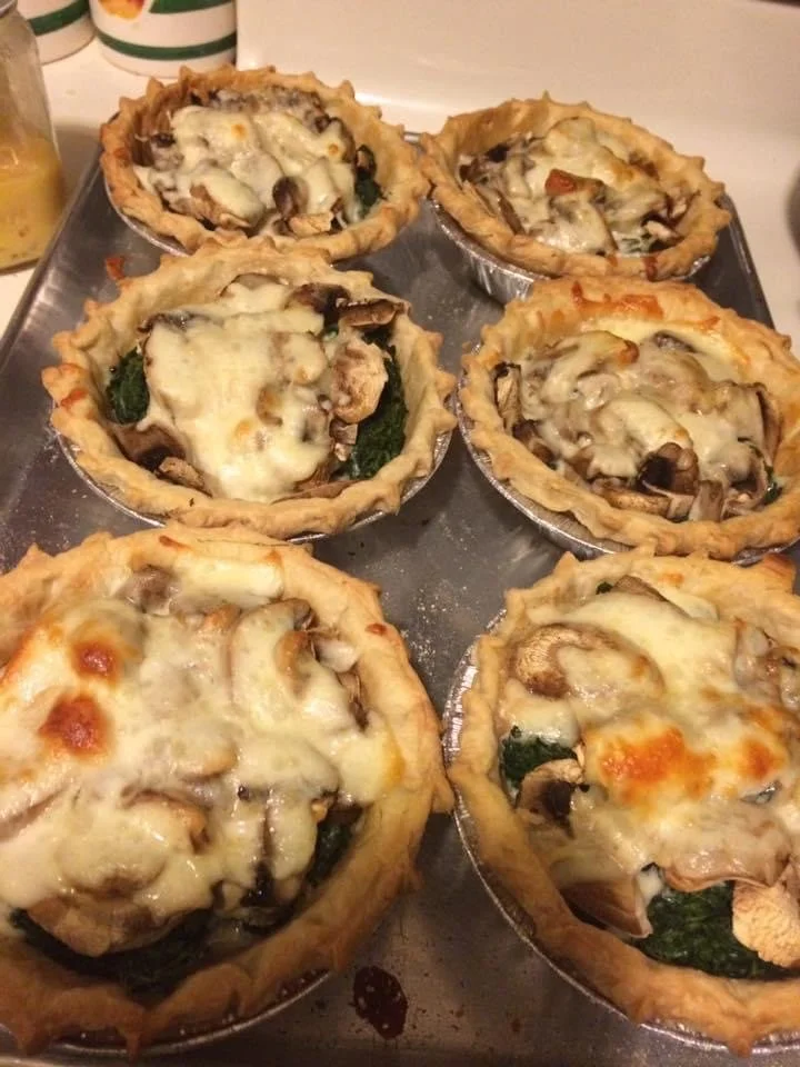 SPINACH mUSHROOM &amp; cheese