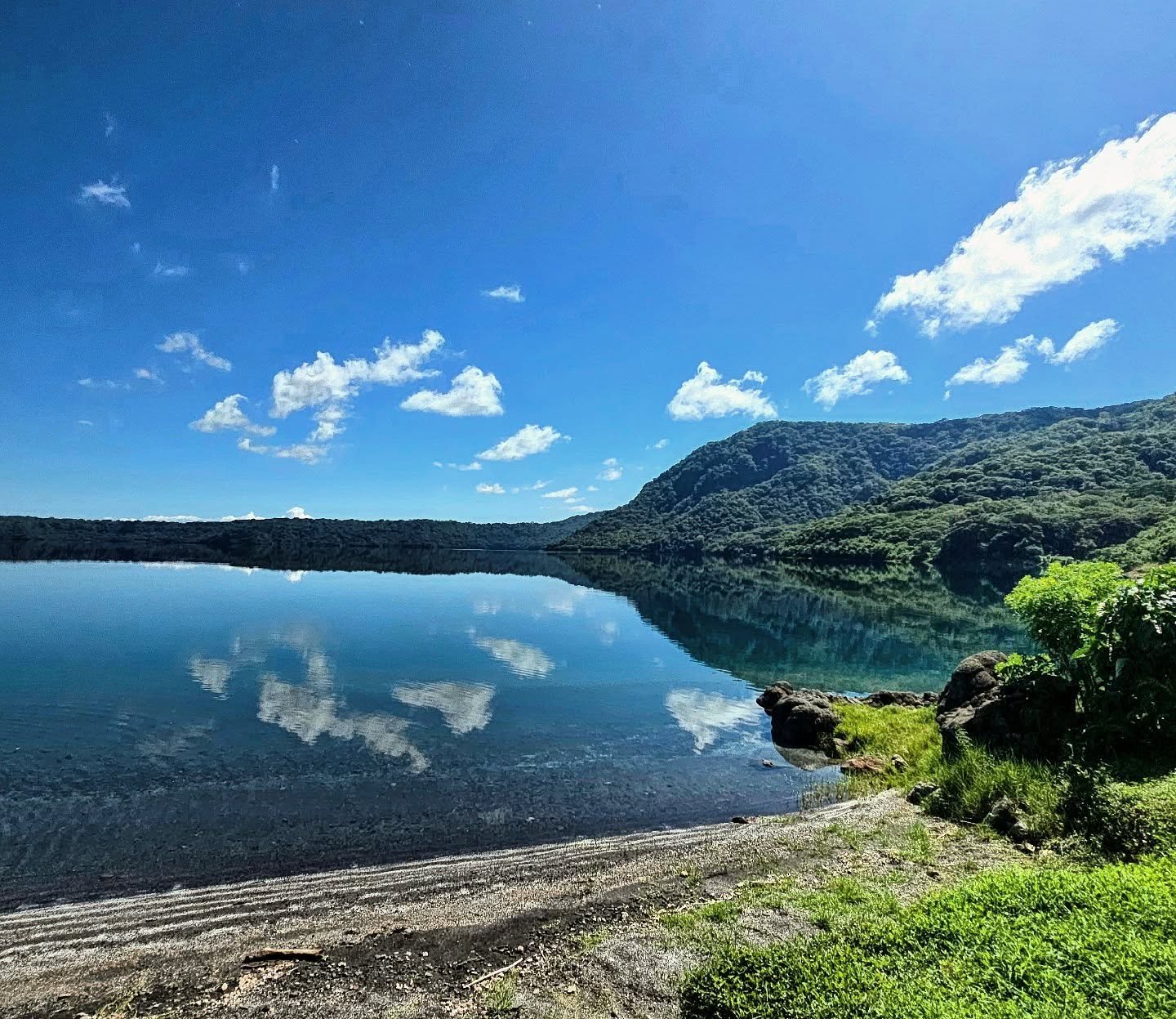 🇺🇸 Space to breathe. Space to heal.

Quiet moments by the lagoon, where the body softens and the mind follows.

Some people dip a toe.
Others take the plunge.
Either way, this place invites you to pause&hellip; and breathe.

If this space is callin