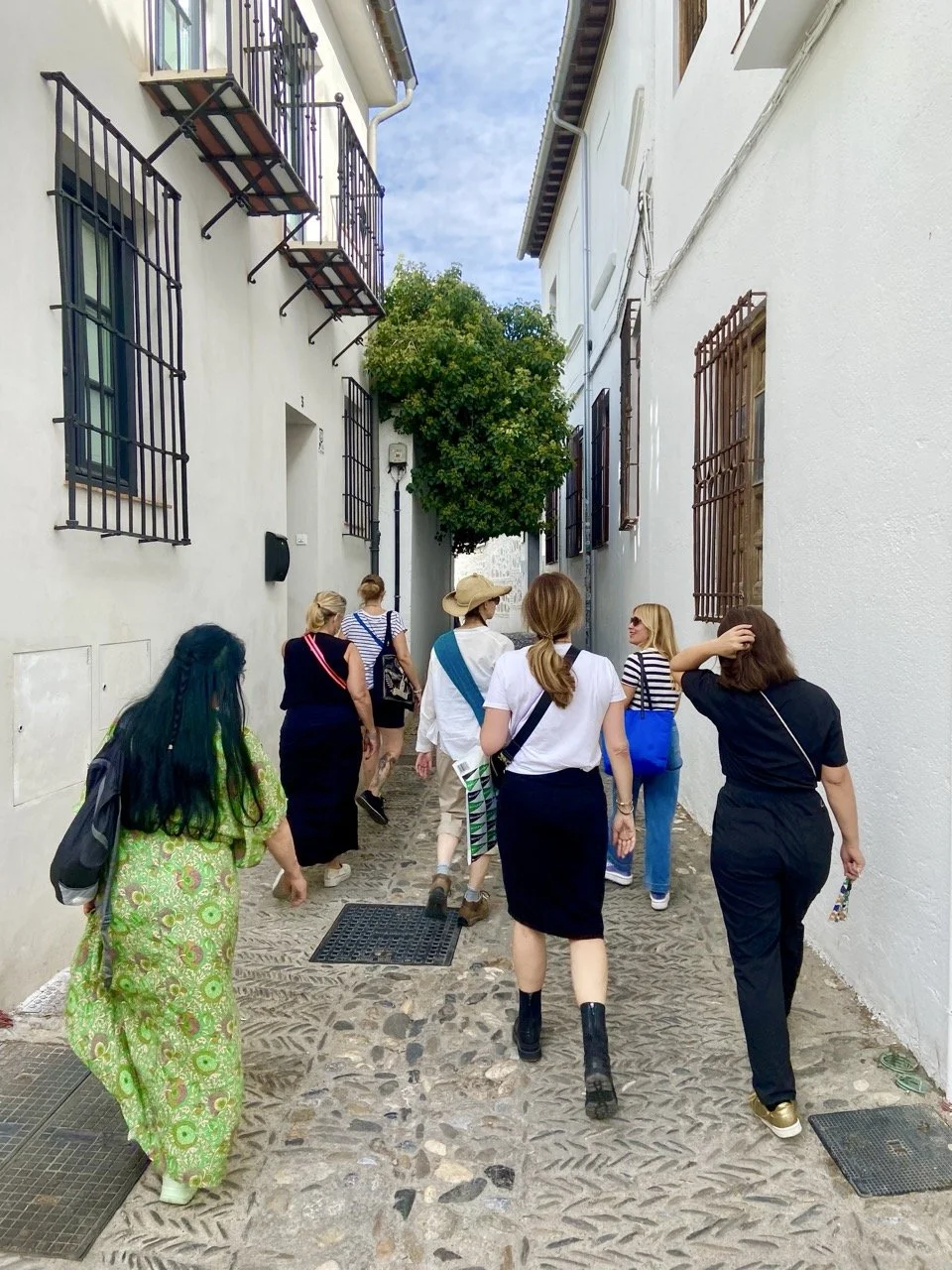 Retreat participants wandering the streets of the Albayzin neighborhood in Granada