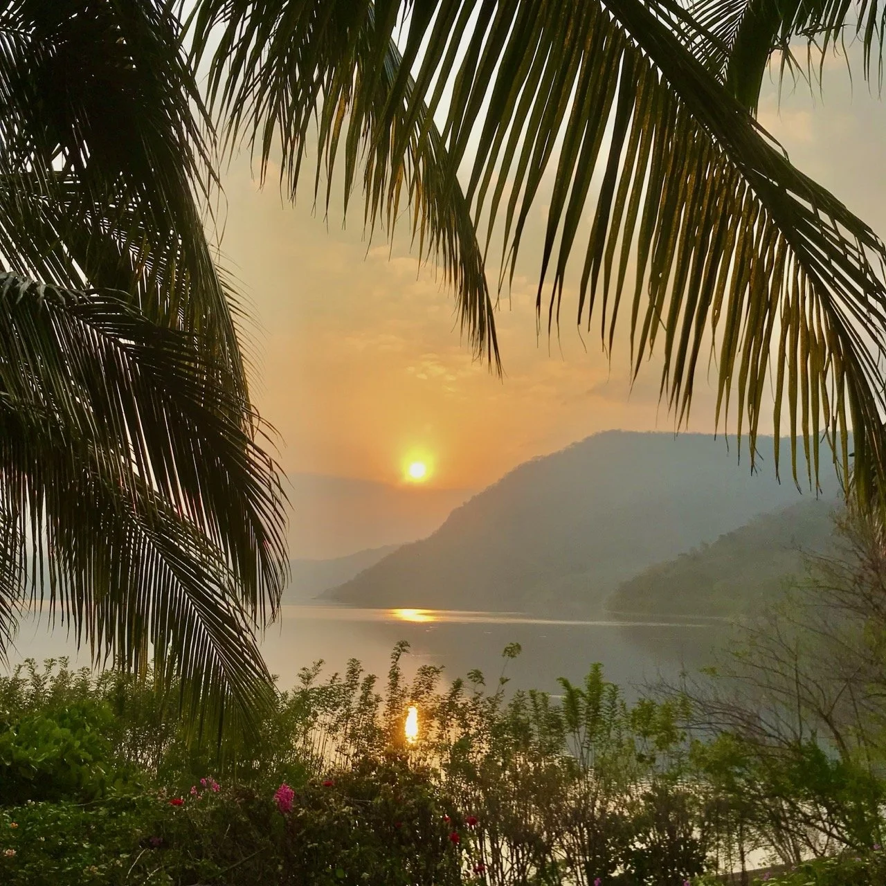 The Best Time of the Year to Visit Laguna de Apoyo, Nicaragua