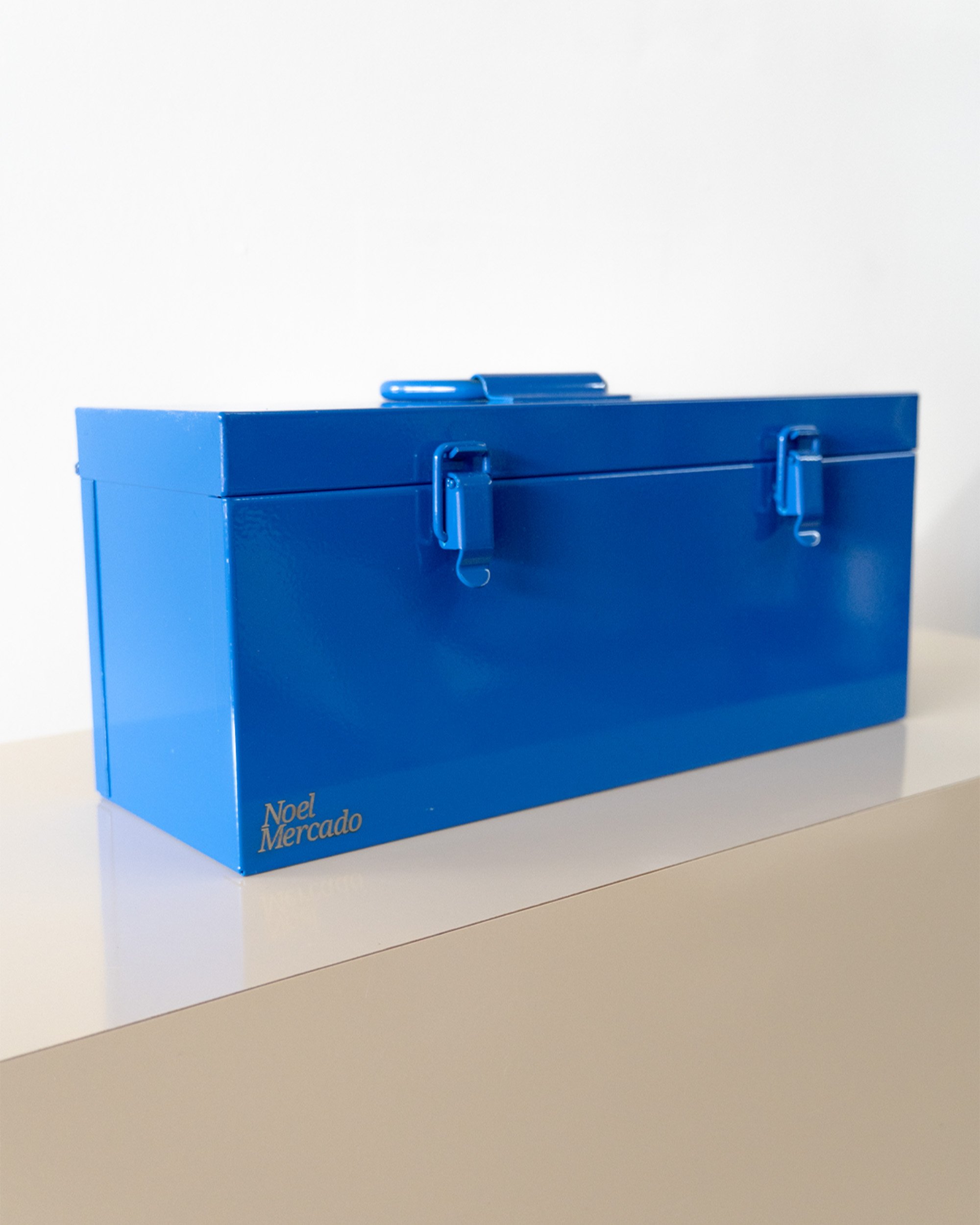 Box_XL_Left.jpg