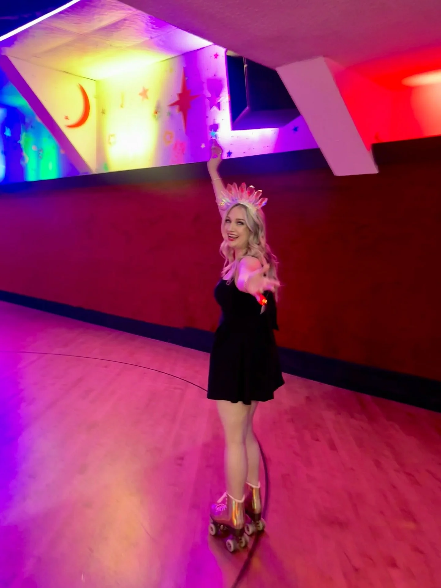 Highly recommend gathering your friends for a night of rollerskating skate🛼💖

Maybe some cherry Icees next to Ggiata chicken caesar wraps&mdash; keep &lsquo;em guessing. Make a playlist with your favorite tunes and you&rsquo;re done. Perfect birthd