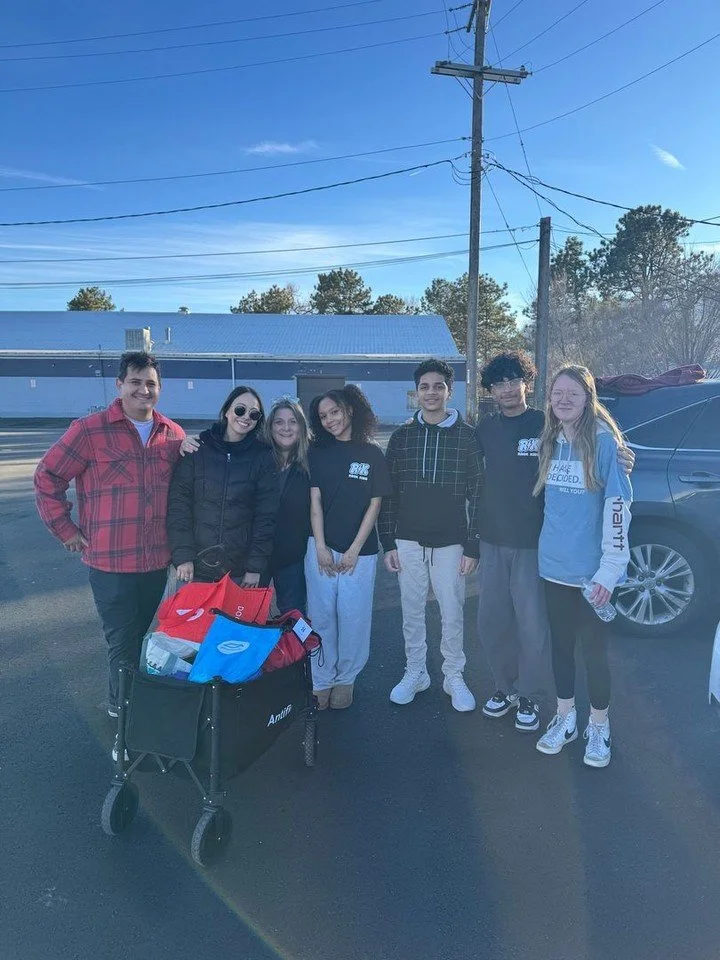 Shoutout to our leaders and student leaders for meeting people where they are at! A student team led by @Garrett_groener gave 60 sandwiches to the homeless, prayed for them and even helped one person move into a sober living home. 
.
Gen Z is a gener