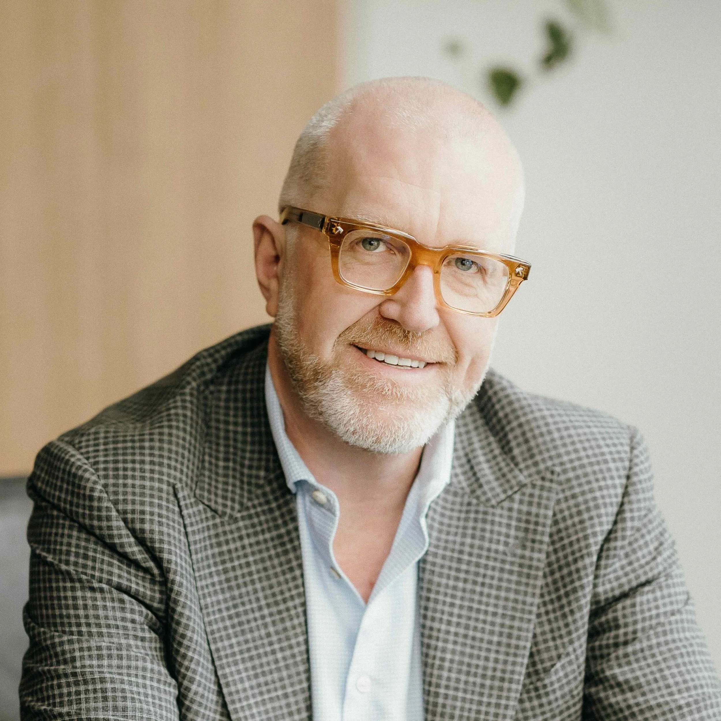 Dr Michael Wynn-Williams