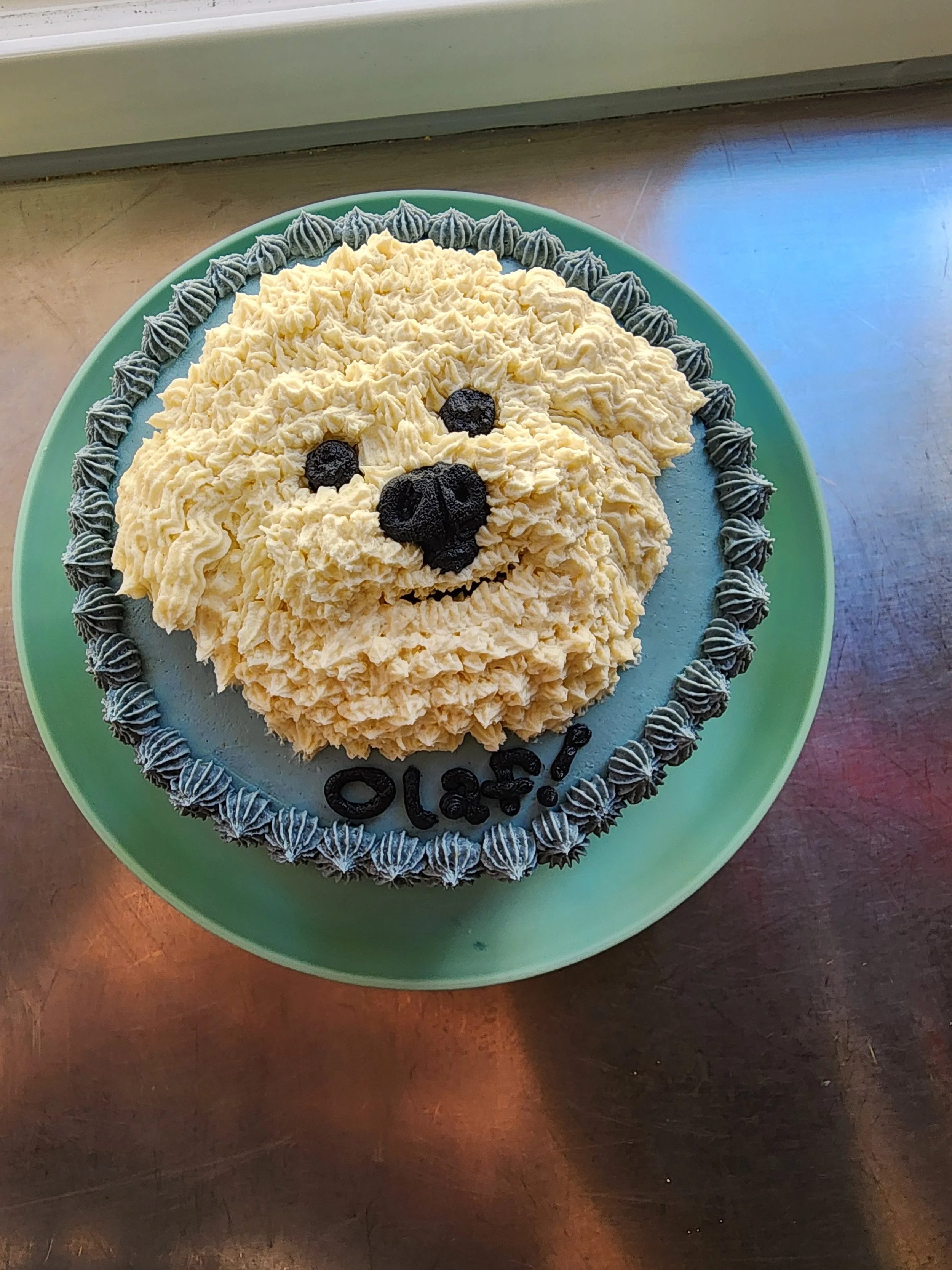 Portrait Cake - add your dog's adorable face to their cake!