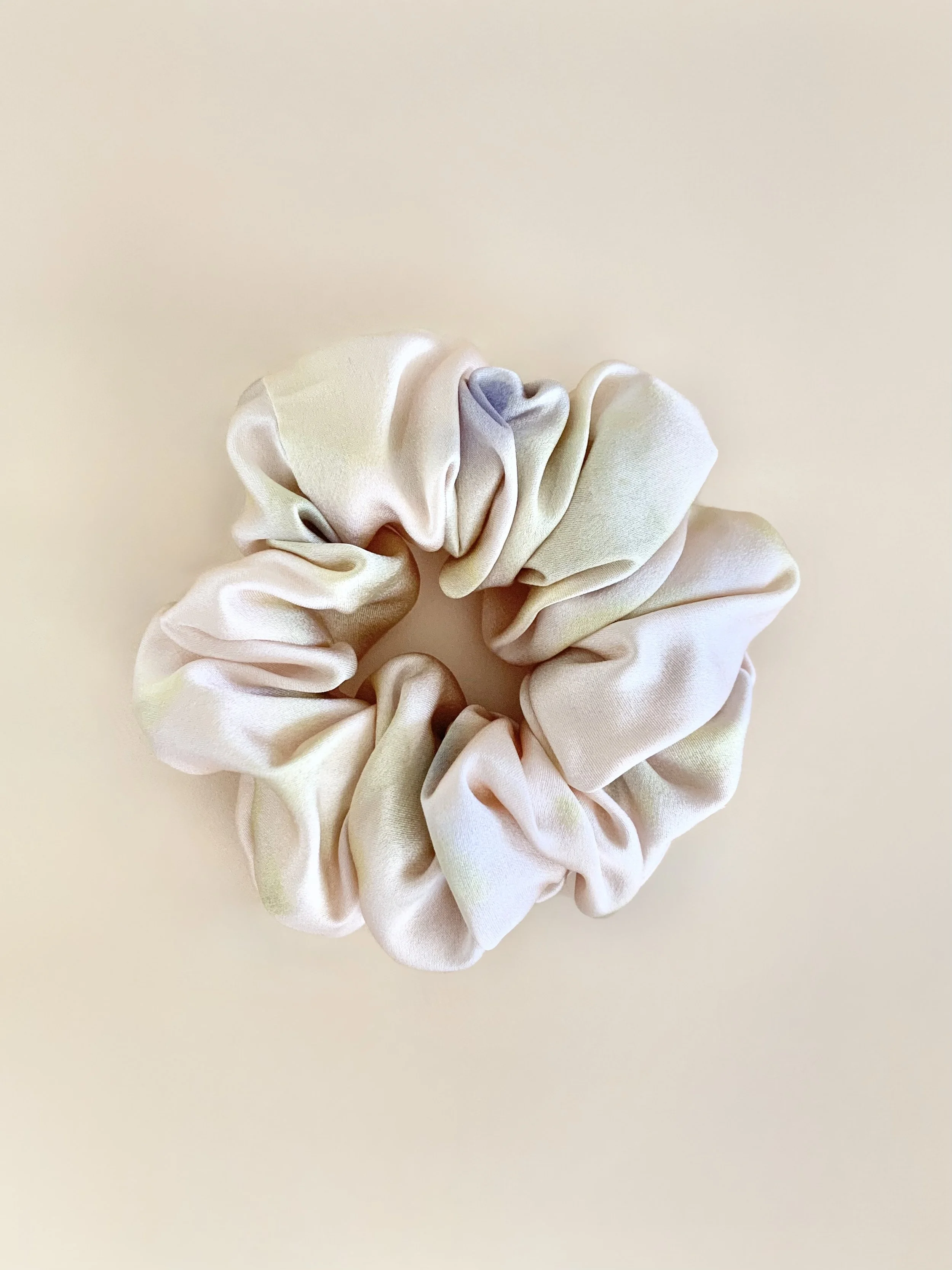 Sweet Pea | Petite Silk Scrunchie