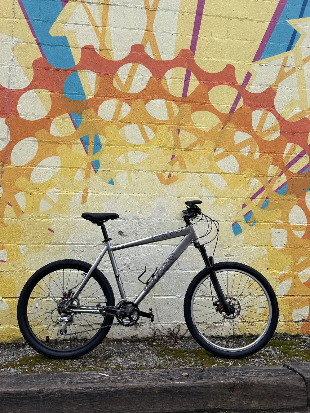 Specialized Hardrock Sport 21 — Freewheelin' Community Bikes