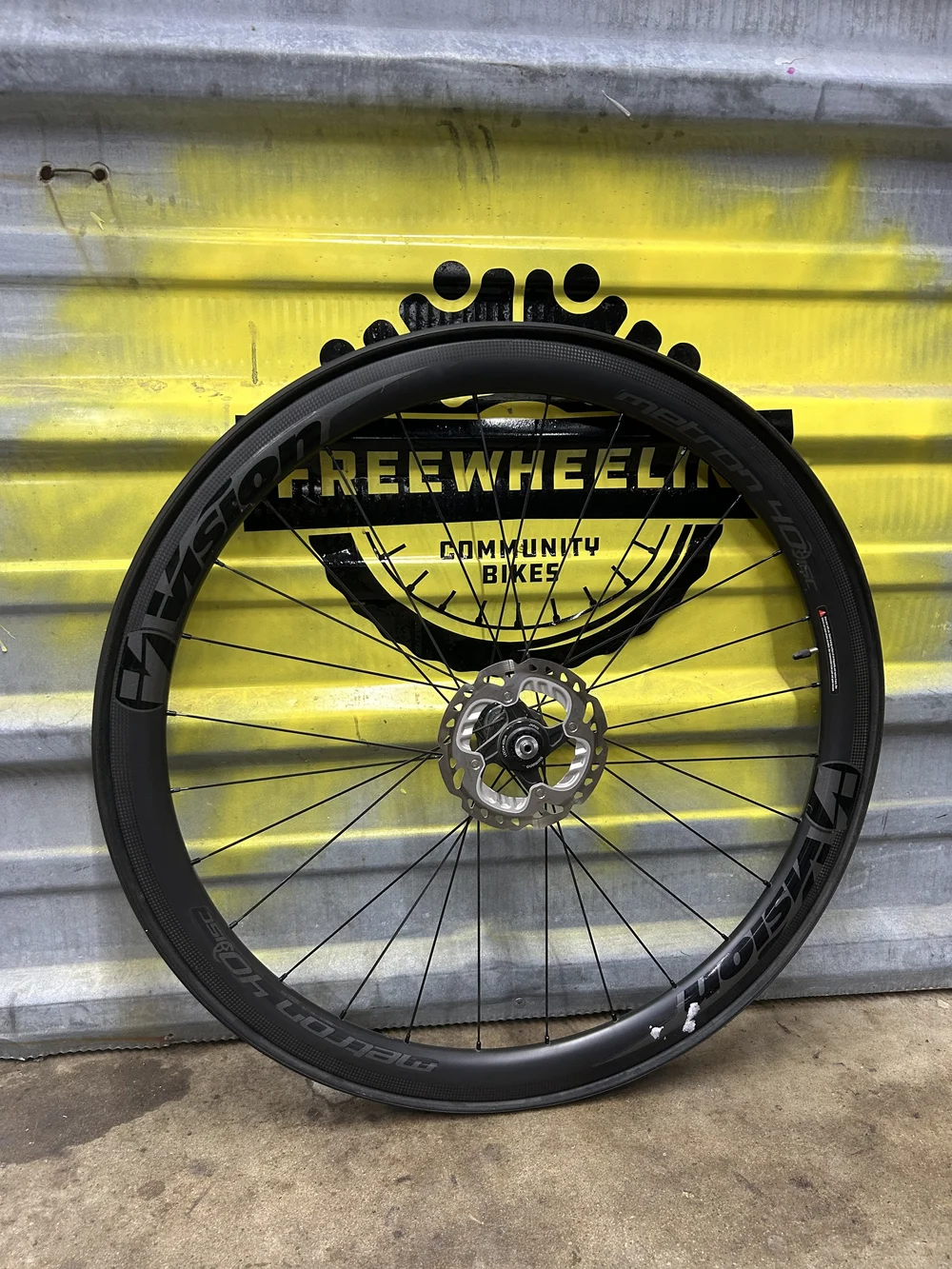 Vision Metron 40 Disc — Freewheelin' Community Bikes