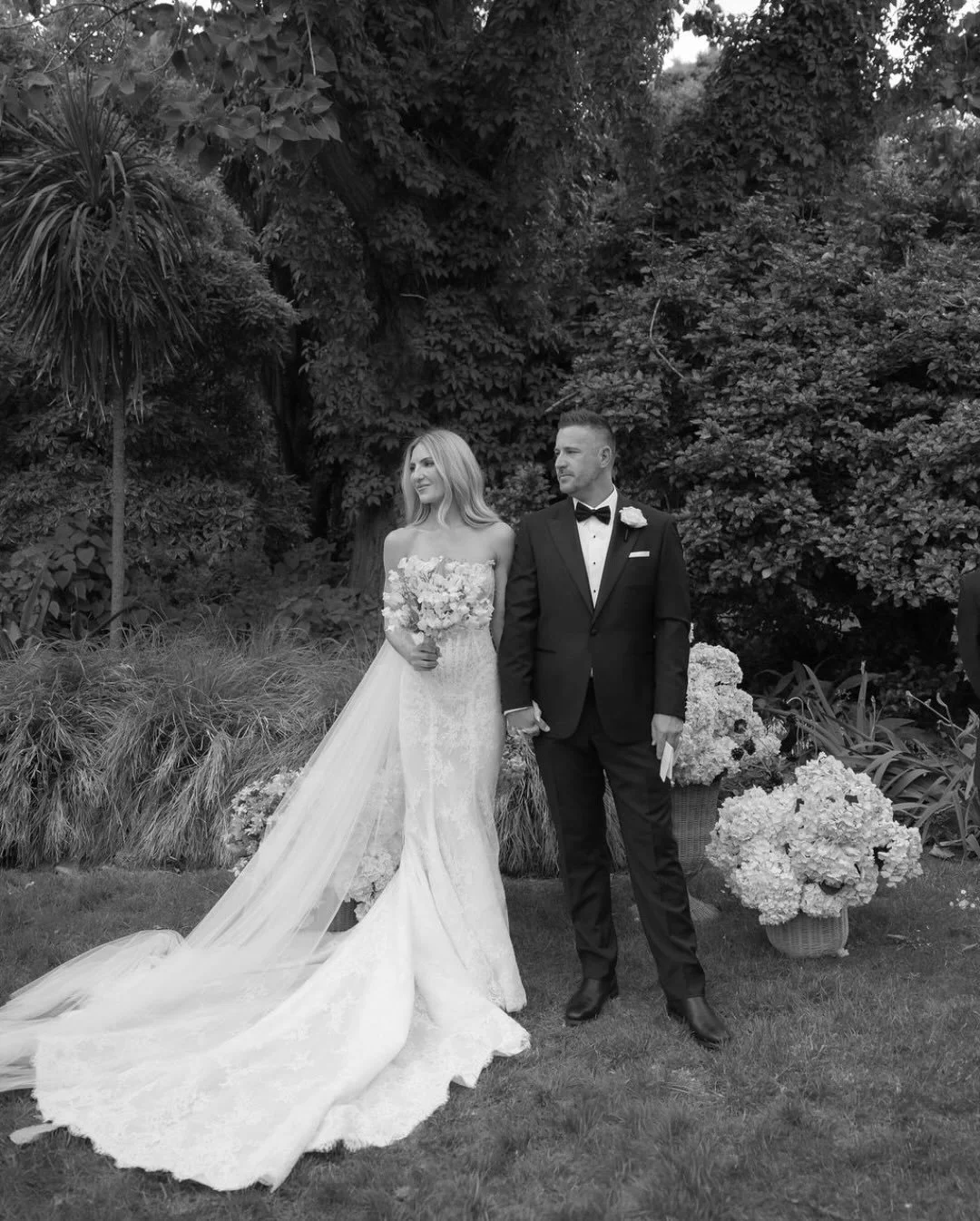 Jess &amp; Jono at the beautiful Gardens House ✨
This day was so full of fun, and love !! 
⠀⠀⠀⠀⠀⠀⠀⠀⠀
@jess_horne_x 
@theskinboutique 
@pallascouture 
@gardenshouseag 
@atlanticgroup 
@ponistudio 
@wildflos 
@heyjack_co @karlosejamessalon @katefletche