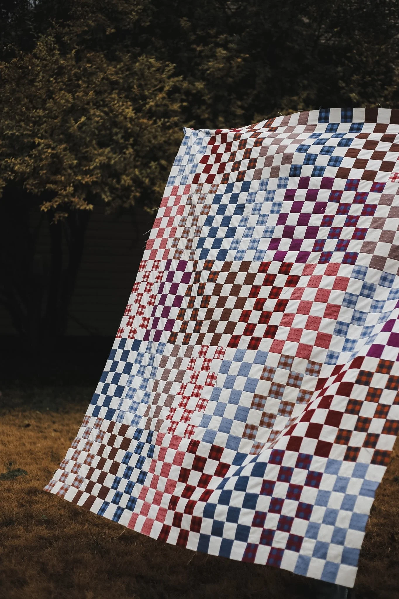 12 Projects using Queen of Hearts by Fableism