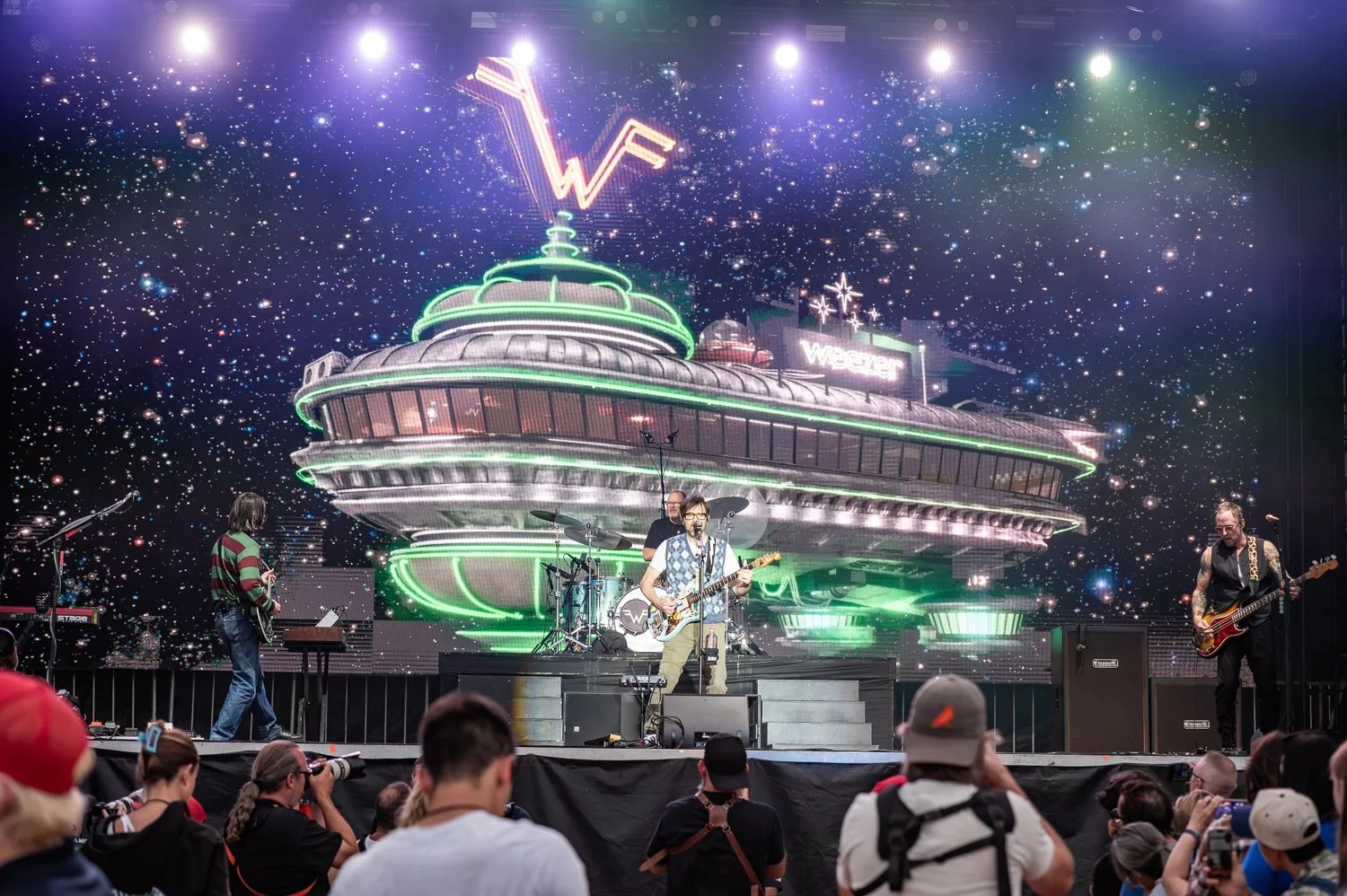 07-11-25_Weezer_RockinThunder_ShannonJohnston-25.jpg