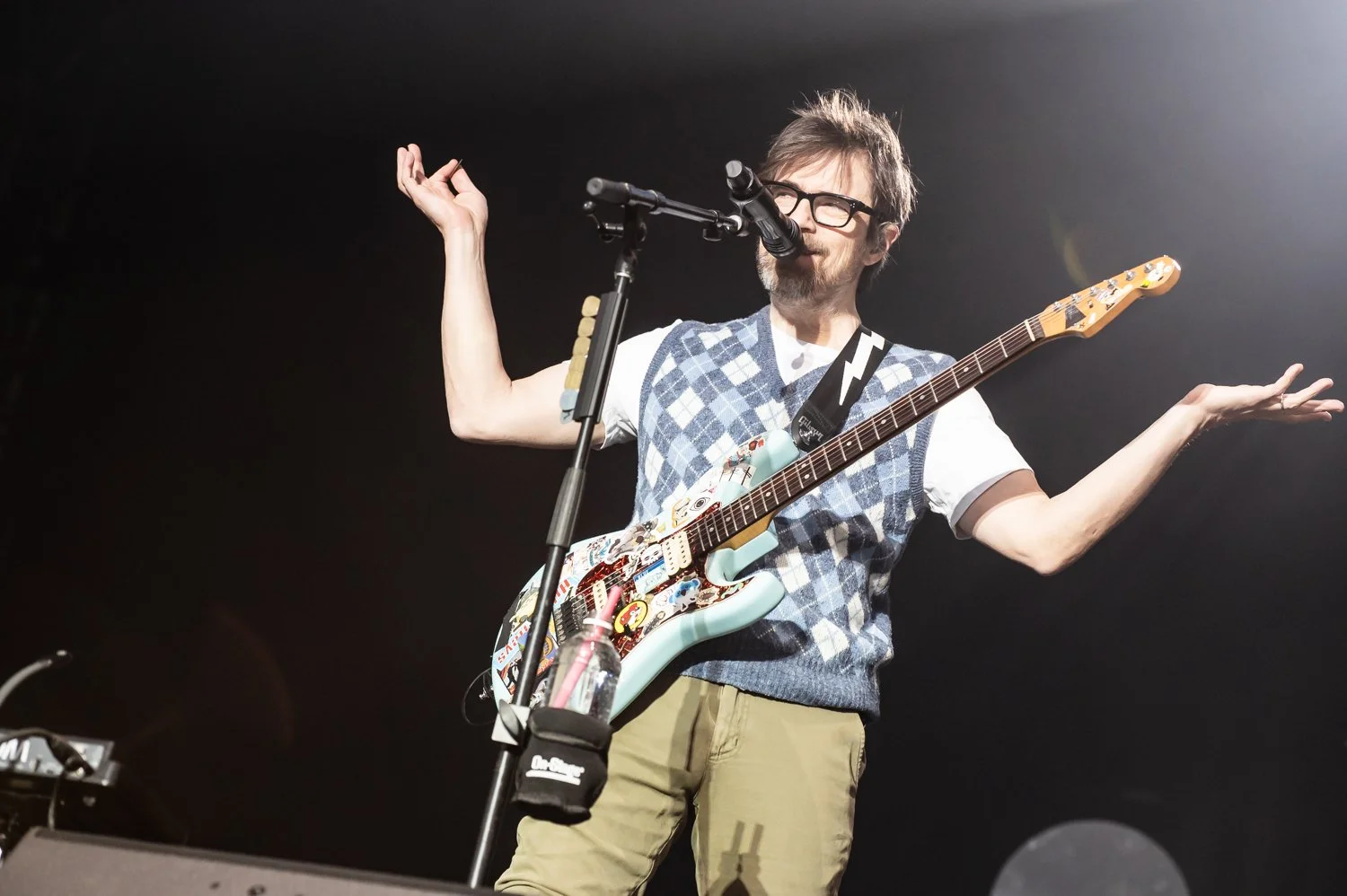 07-11-25_Weezer_RockinThunder_ShannonJohnston-32.jpg