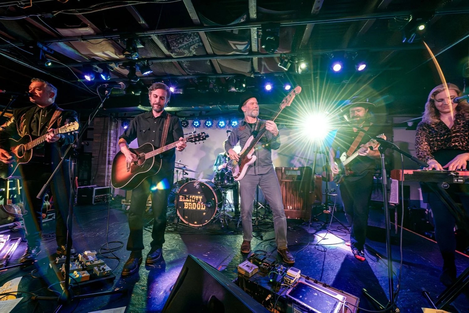 Getting Better With Every Mile: Great Lake Swimmers and Elliott Brood Bring The Ballads &amp; Badlands Tour to Dickens in Calgary, AB