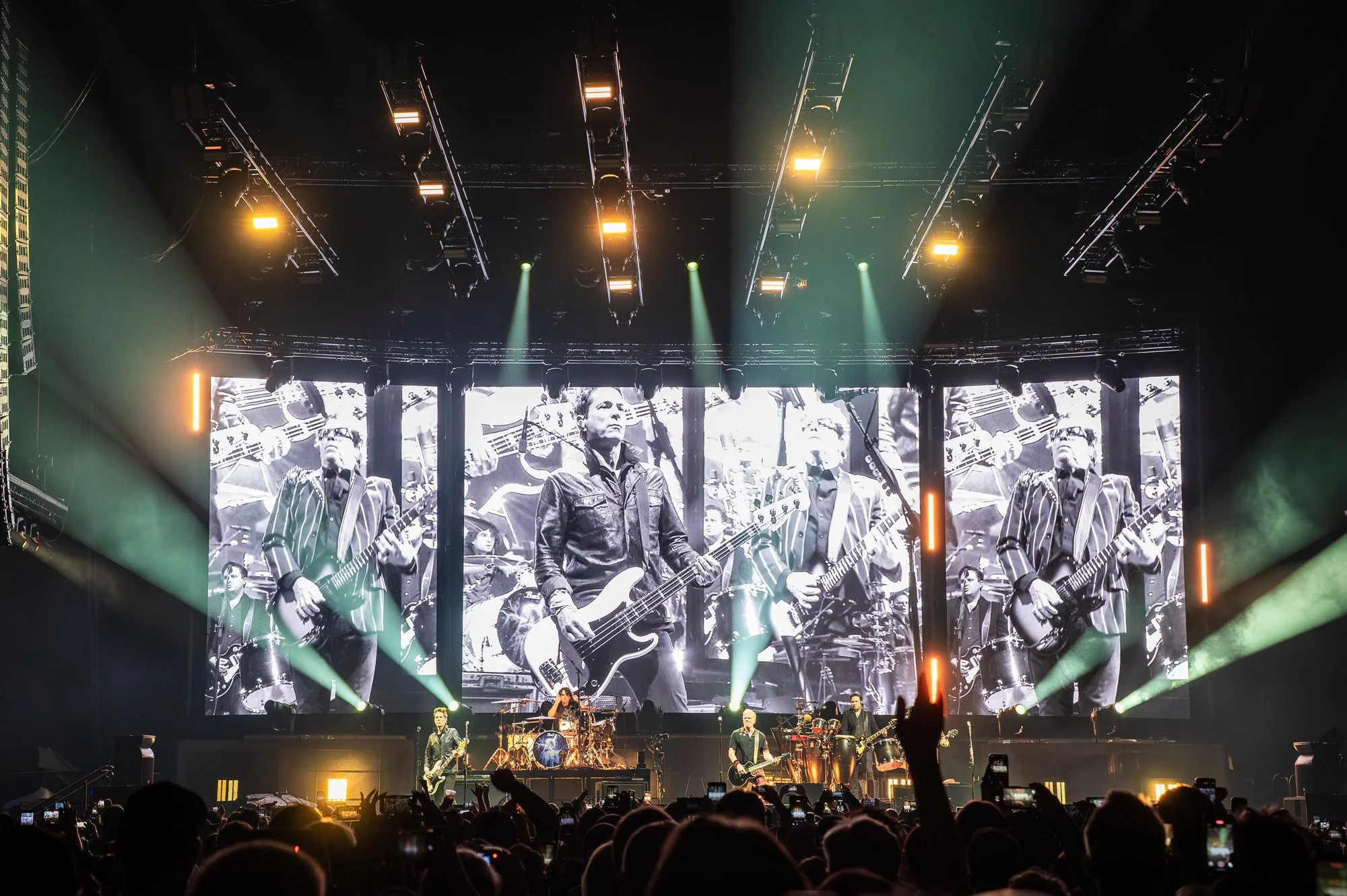 02-01-26_OffSpring_ScotiabankSaddledome_Shannon Johnston-2.jpg