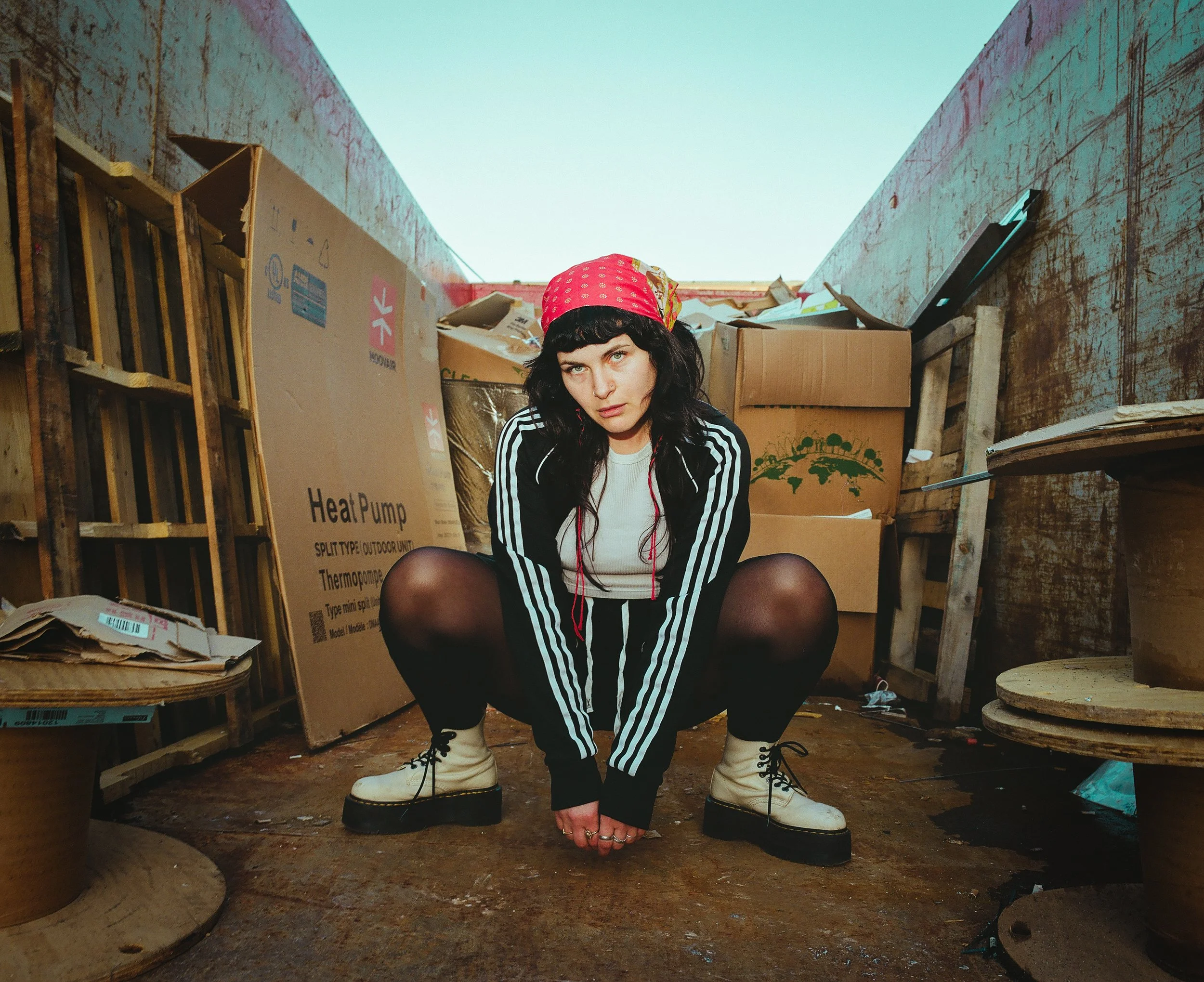 Premiere: Feast, Fantasy and Female Gaze in APACALDA’s “Lie 4 U”