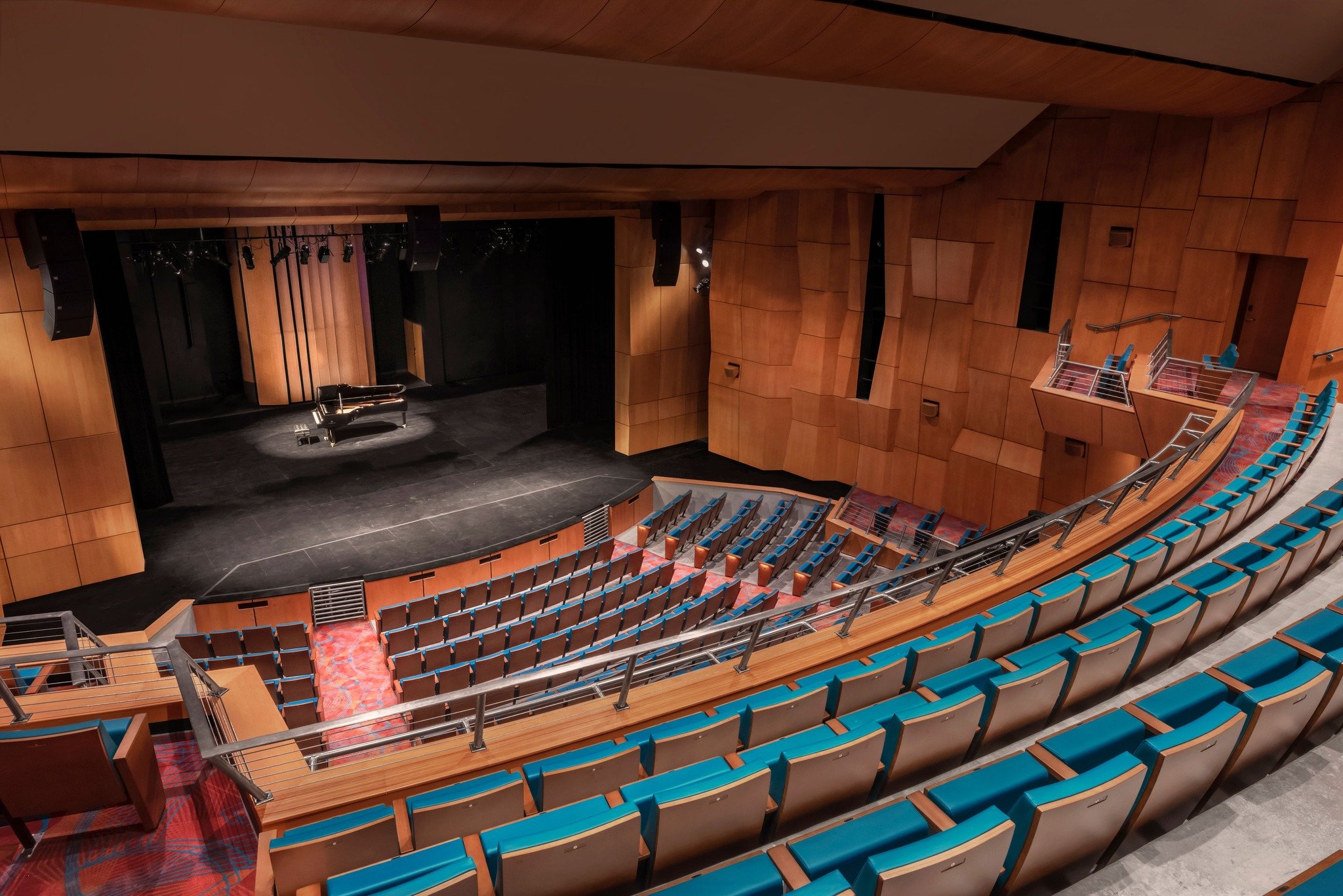 Southwestern College Performing Arts &amp; Cultural Center, Chula Vista, CA; 2021. @swc_college 

#SanDiegoArchitecture #DesignInspiration #ConcertVenue #architects #architecture #design #interiordesign #architect #architecturelovers #architecturepho