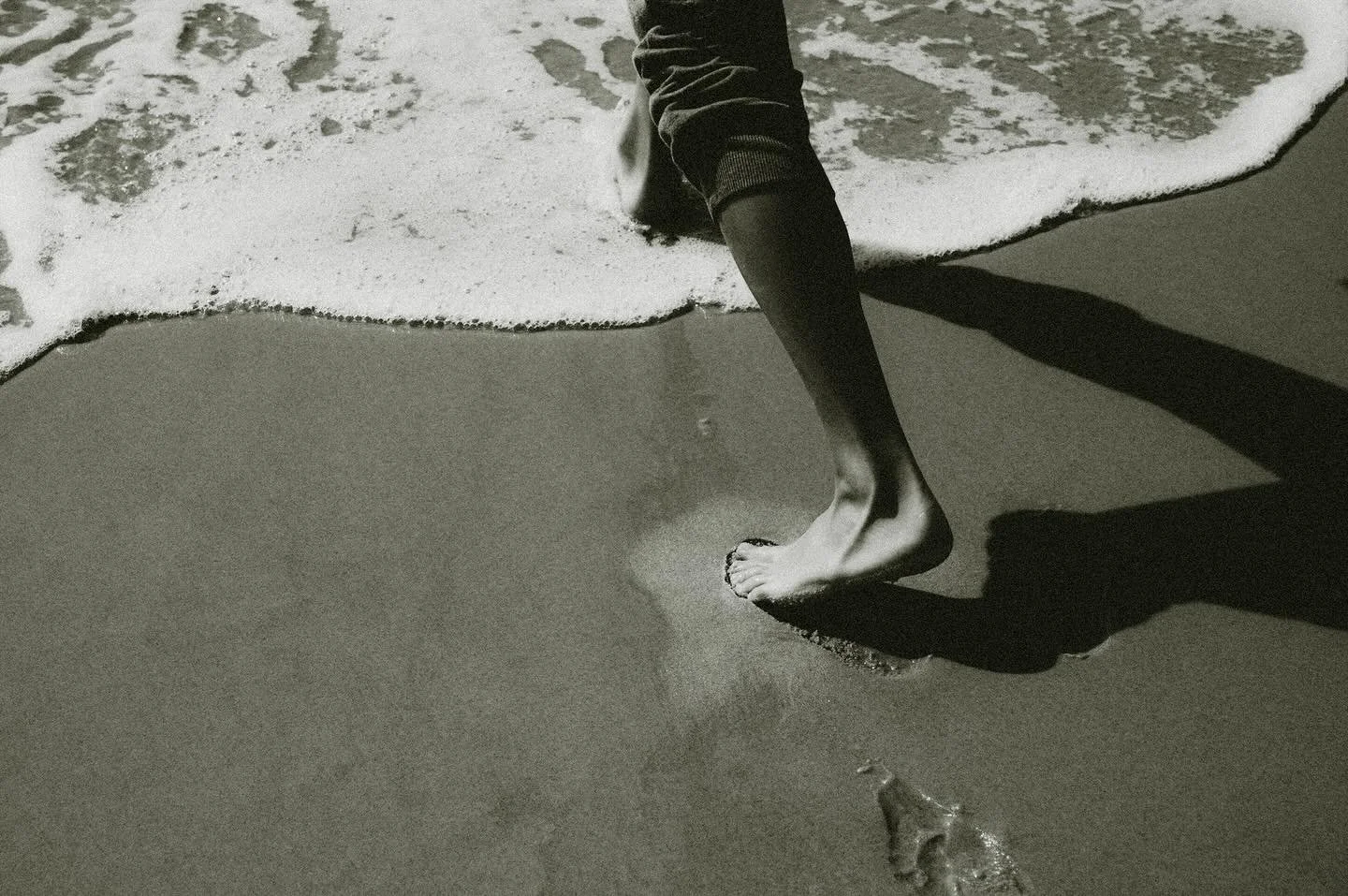 Giving all the beach vibes! 

#earth #film #beachvibes #adventurewithkids #livinglife