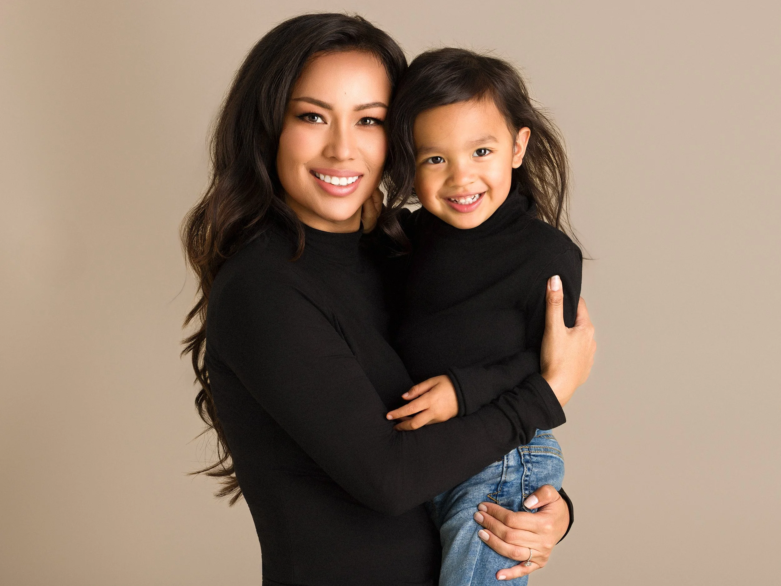 Motherhood Sophea and Kylion2882-Edit-Edit-Edit.jpg